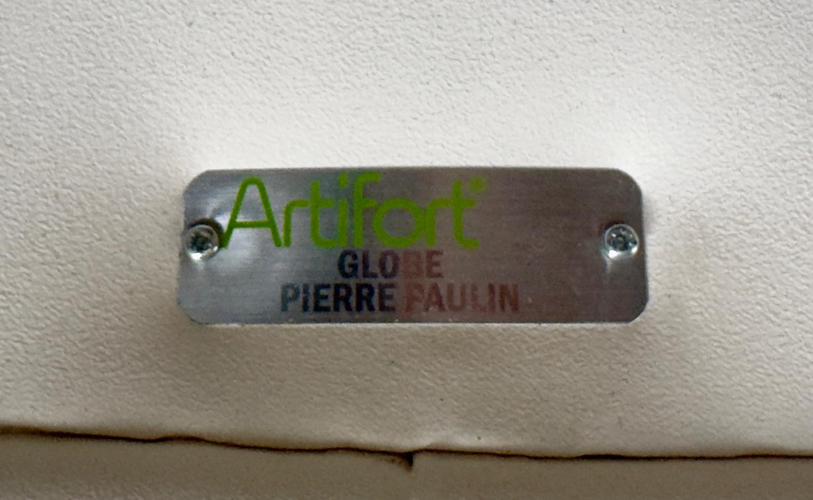 Pierre Paulin, Sillón Big Globe con reposapiés Metal en venta