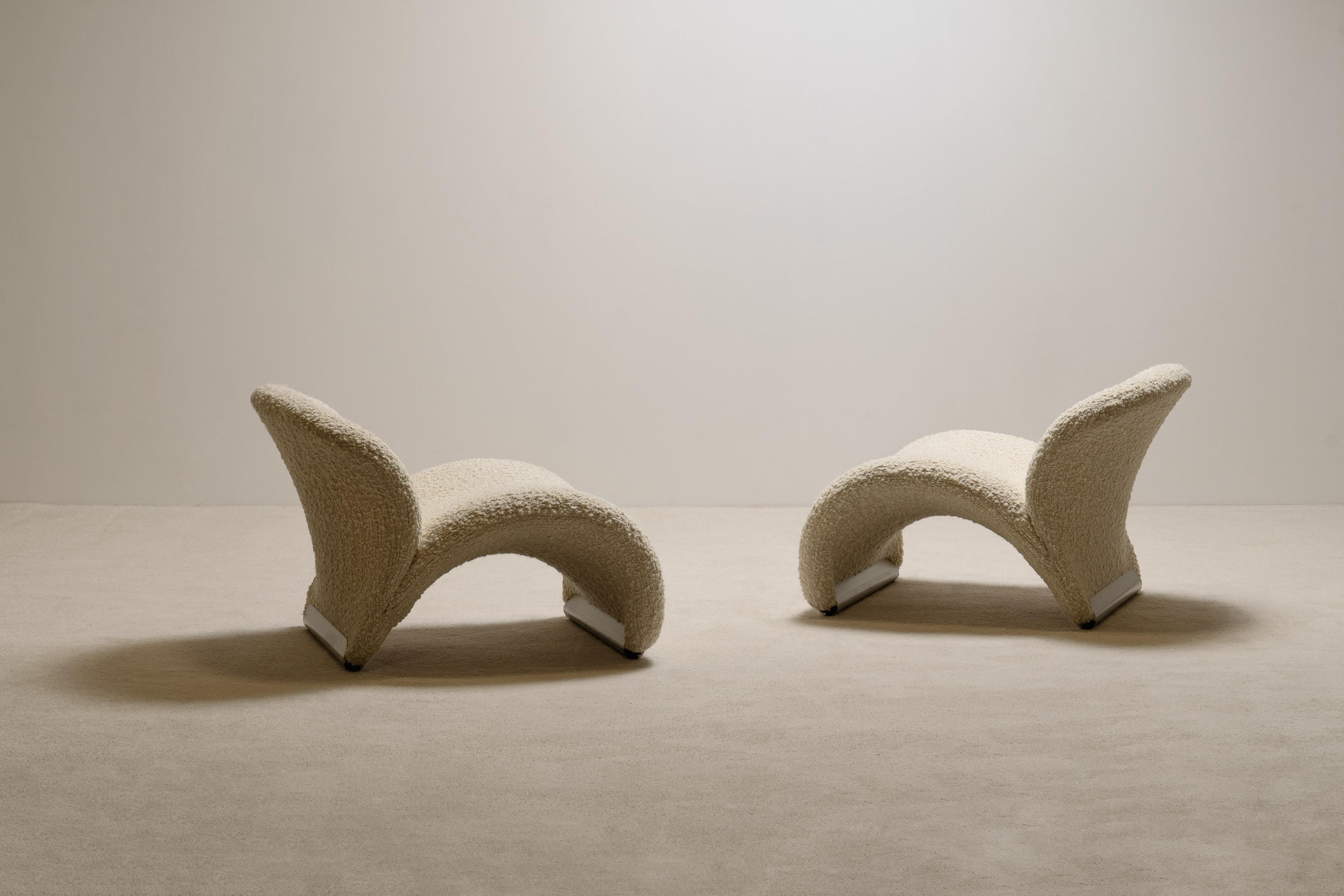Elegant and rare pair of Lounge Chairs model 