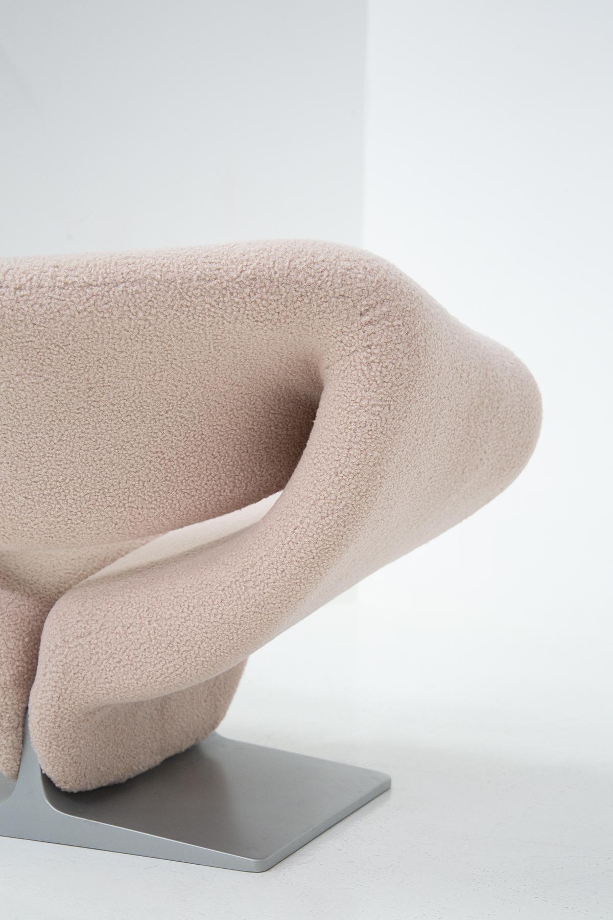 Pierre Paulin Ribbon Armchairs for Artifort in Pink Bouclè, First Edition 5