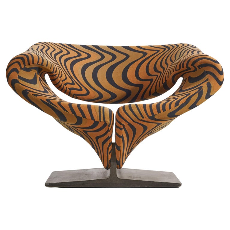 Pierre Paulin, Ribbon Chair, Fabric, Wood, Artifort, Netherlands, 1960s For Sale