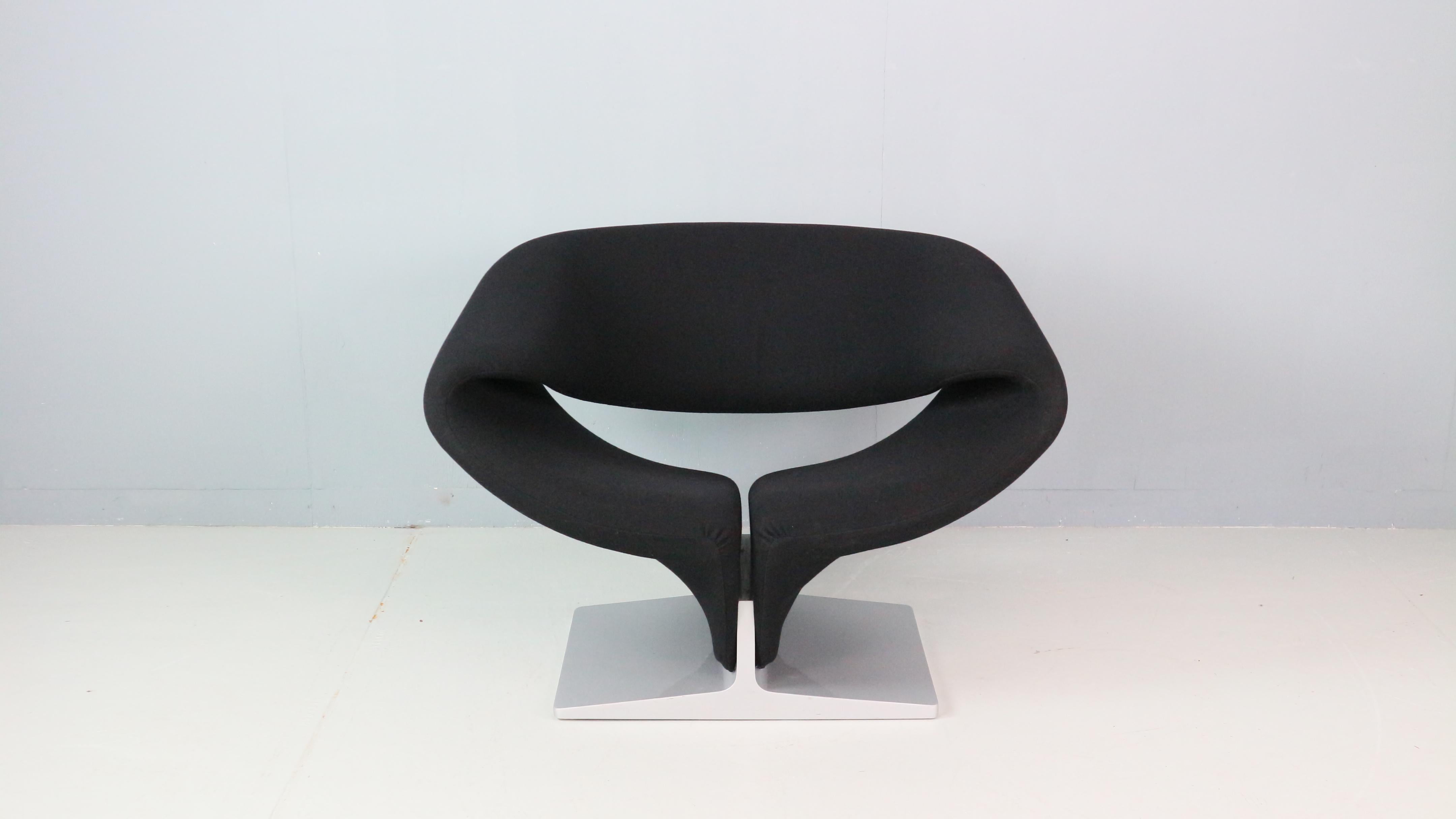 Mid-Century Modern Pierre Paulin Ribbon Chair for Artifort, 1960 For Sale