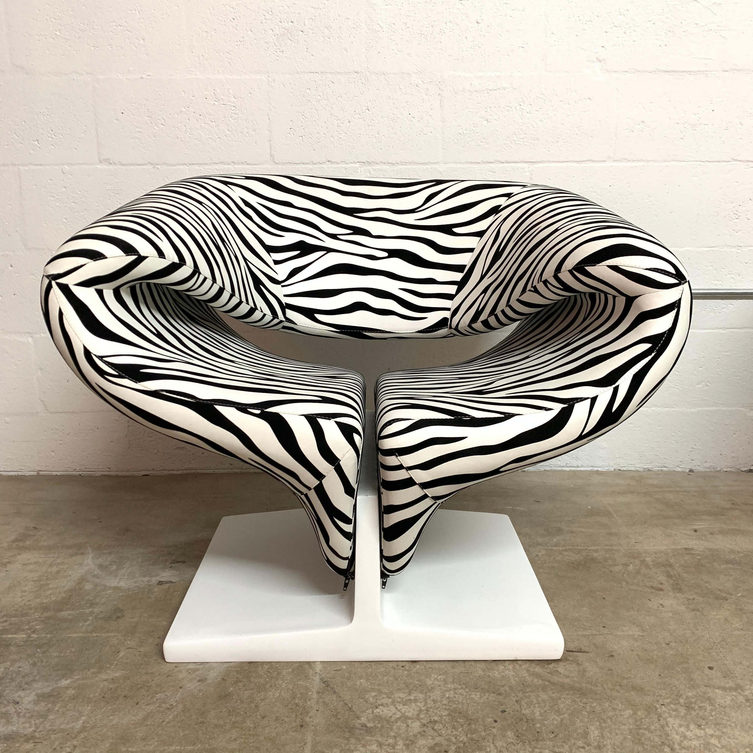 Sculptural Ribbon chair rendered in zebra fabric with a white lacquered pressed wood base, designed by Pierre Paulin for Artifort, Netherlands, 1966.
