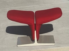 Pierre Paulin Ribbon Chair Ottoman by Artifort . Classique Pop Moderniste.