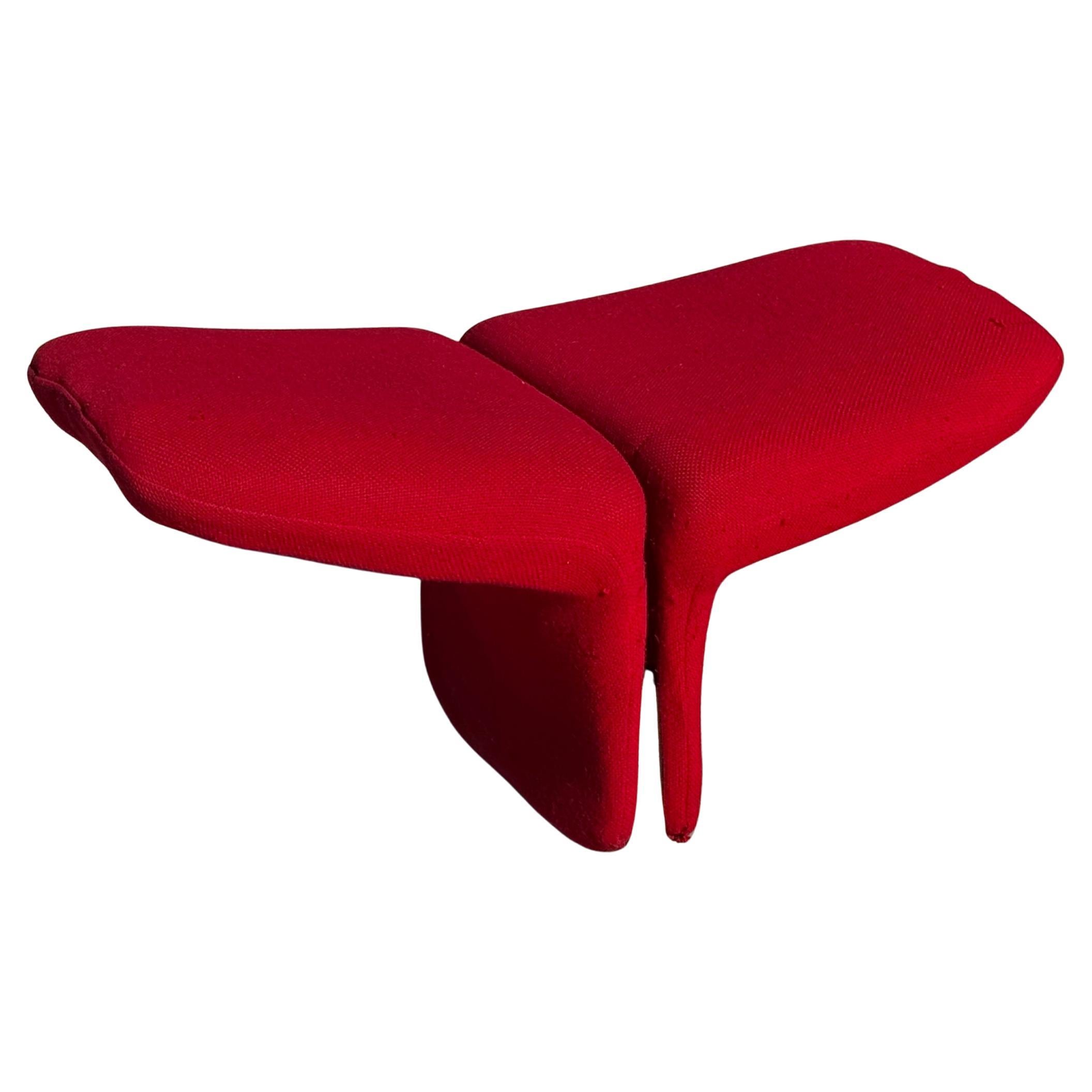 Pierre Paulin Ribbon Chair Ottoman by Artifort. Klassischer Pop-Modernist.