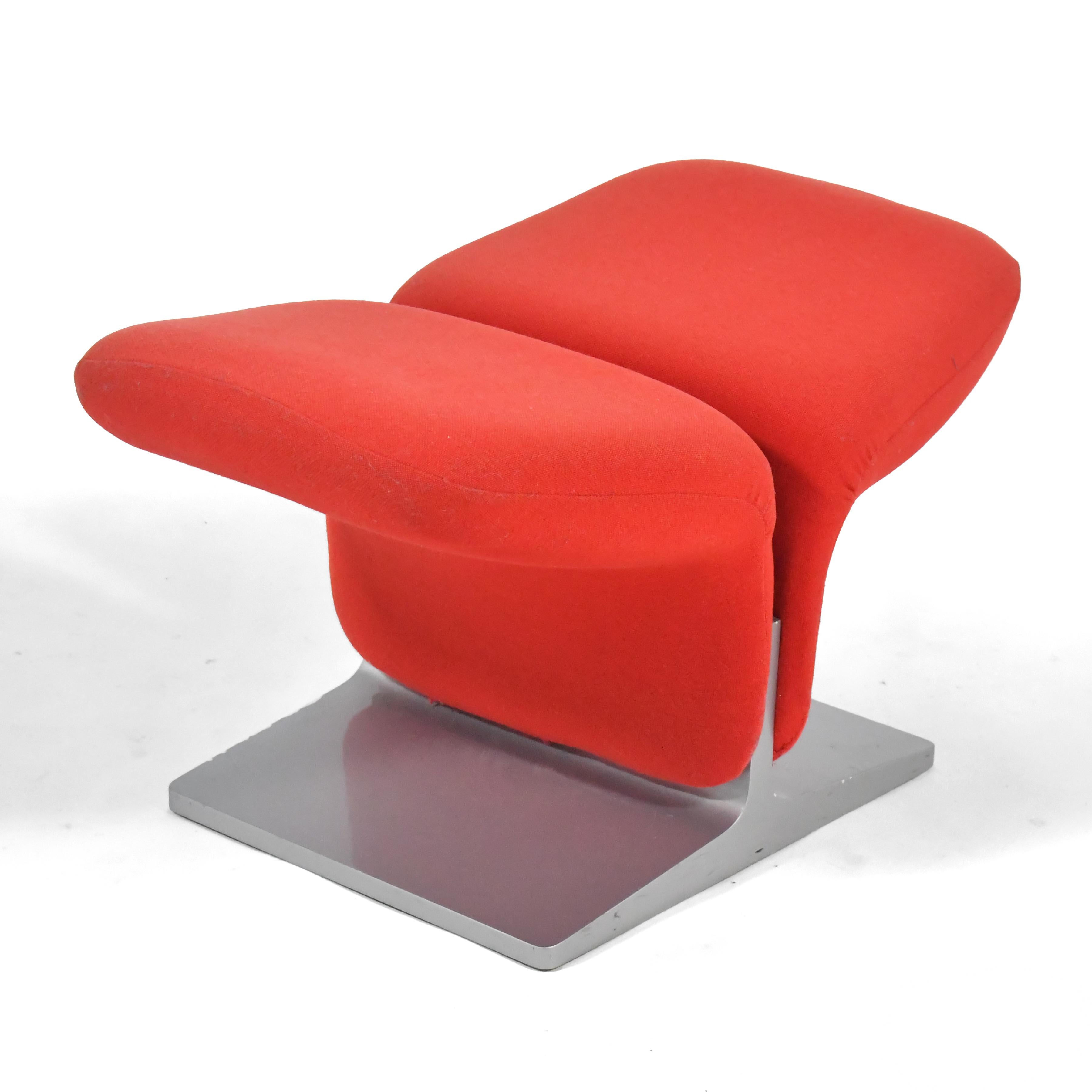 Mid-Century Modern Pierre Paulin Ribbon Chair Ottoman by Artifort For Sale