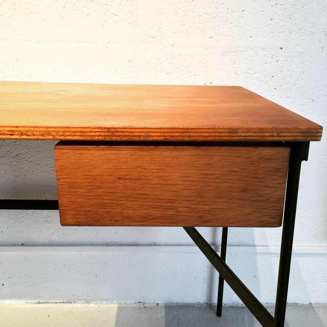 Pierre Paulin 's Desk 