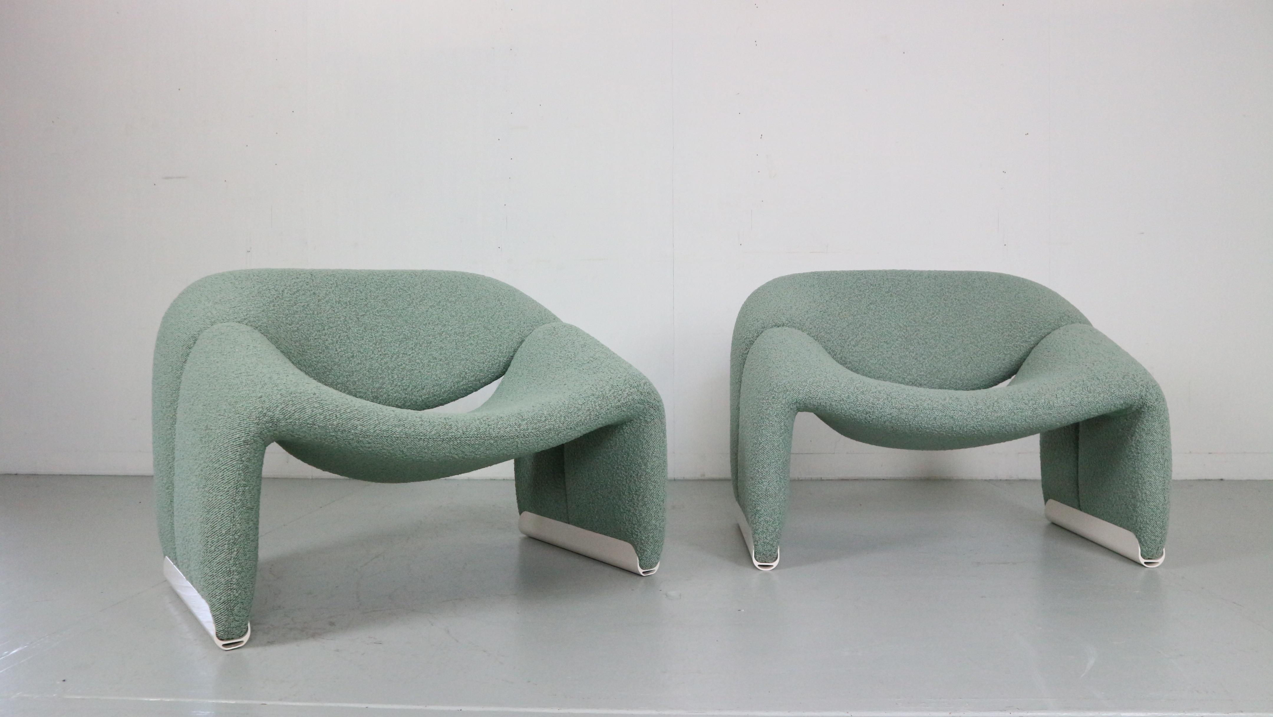 Set of 2 groovy lounge chairs designed by Pierre Paulin in 1972 and manufactured for Artifort, Holland.
Model No: F598, or also known as 