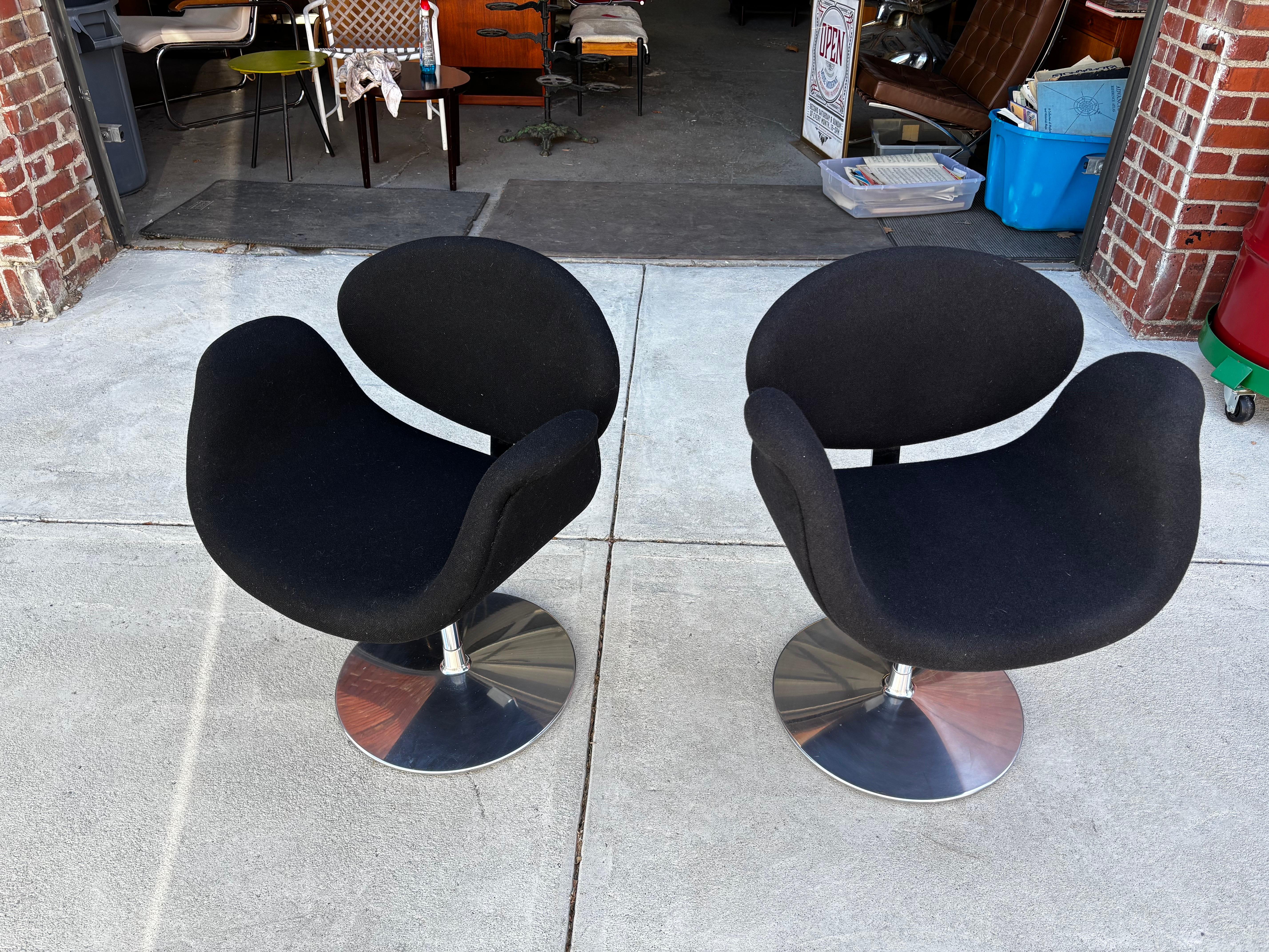 Pierre Paulin Small Tulip Chairs, vendute in coppia in vendita 6