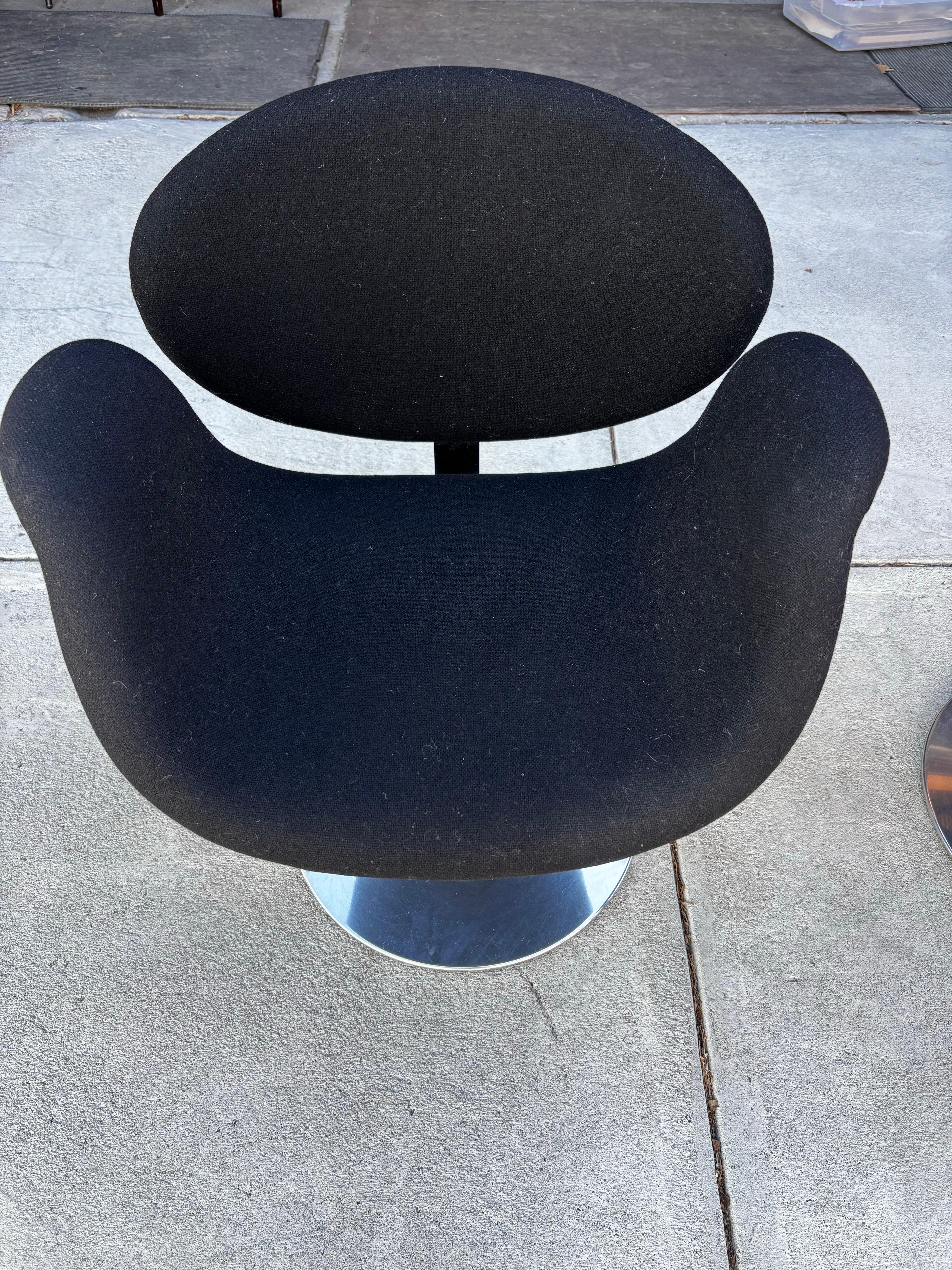 Pierre Paulin Small Tulip Chairs, vendute in coppia in vendita 7