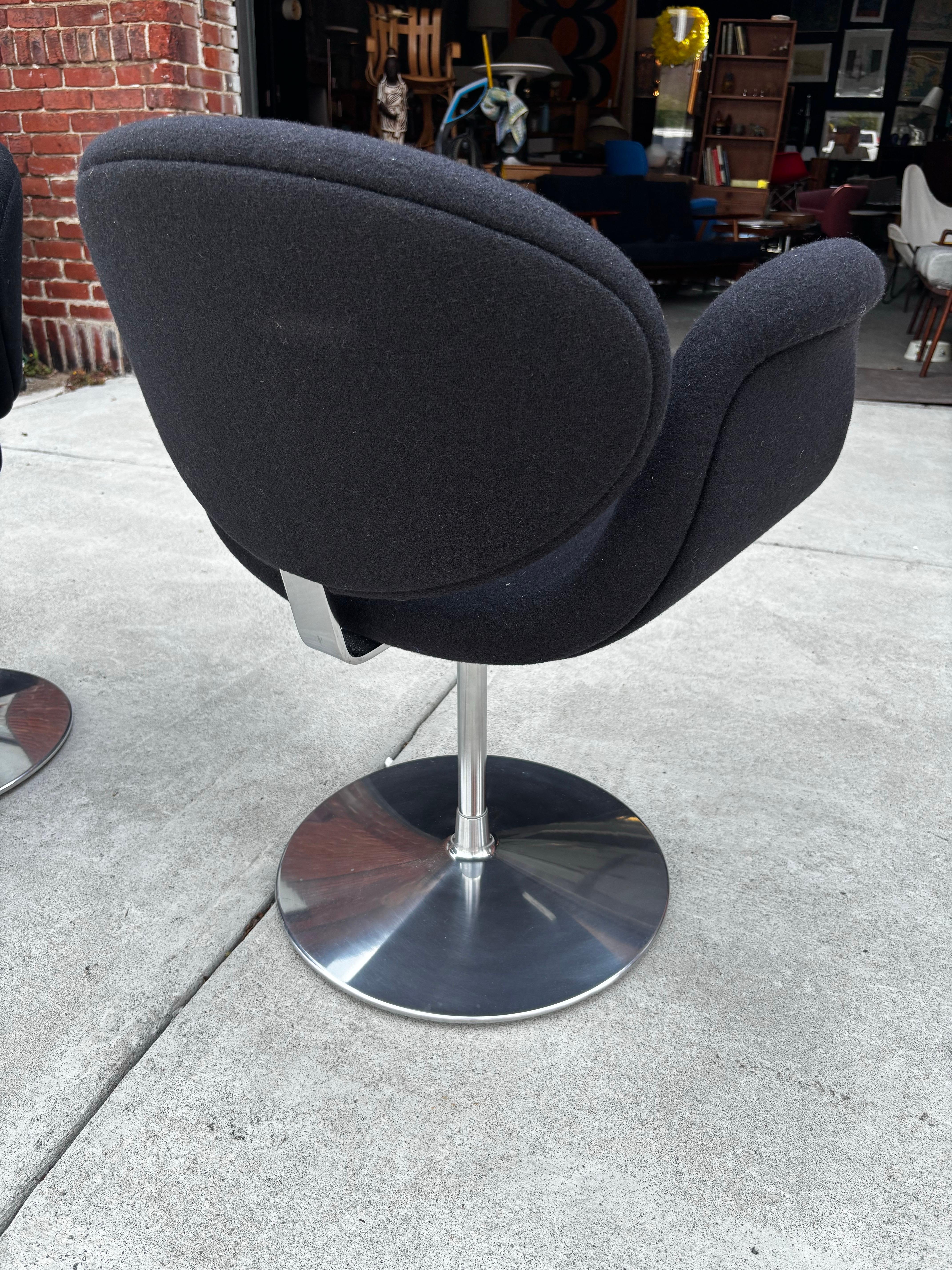 XX secolo Pierre Paulin Small Tulip Chairs, vendute in coppia in vendita