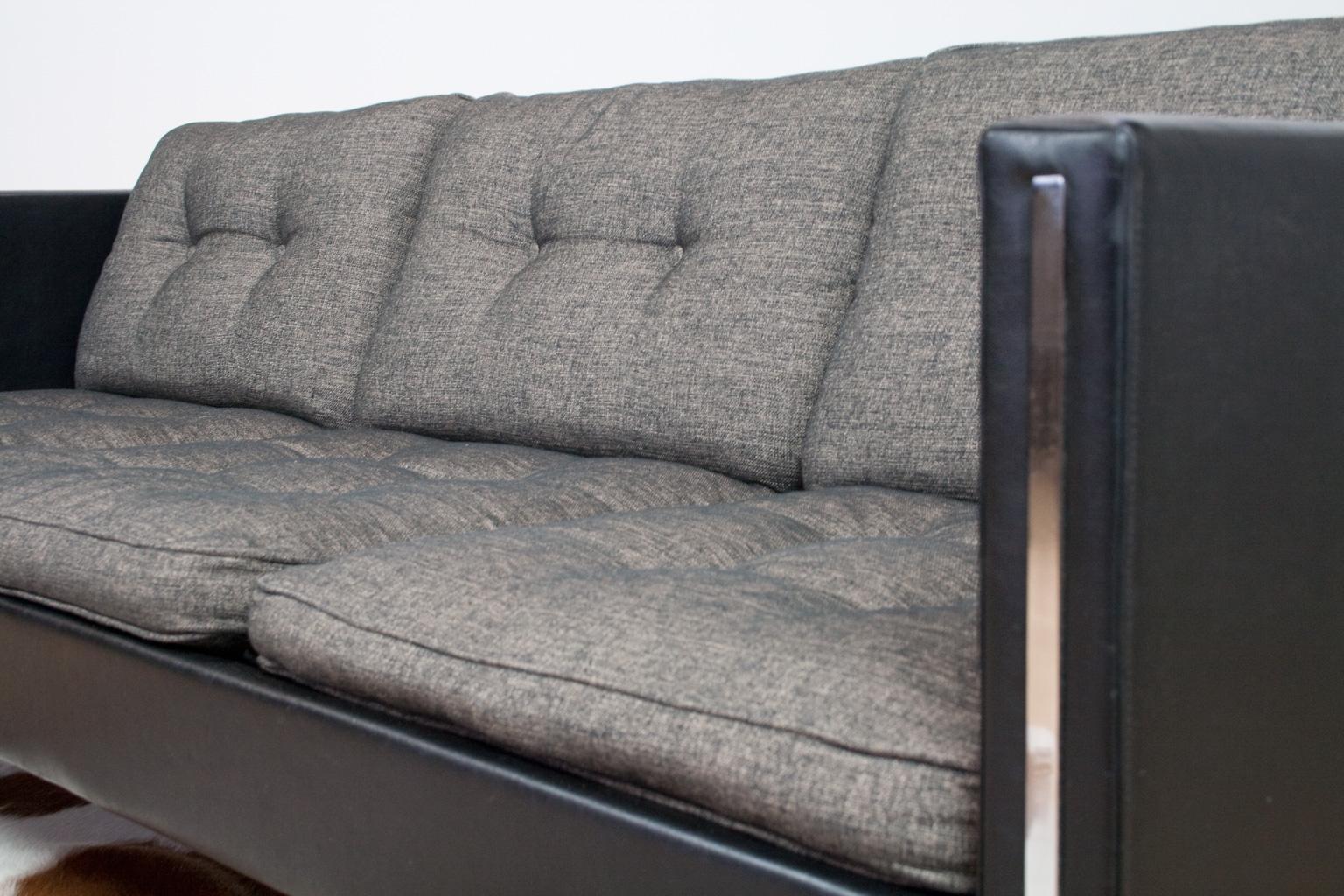 Mid-20th Century Pierre Paulin Sofa 442 in Black and Grey for Artifort Mid Century Modern 1962 