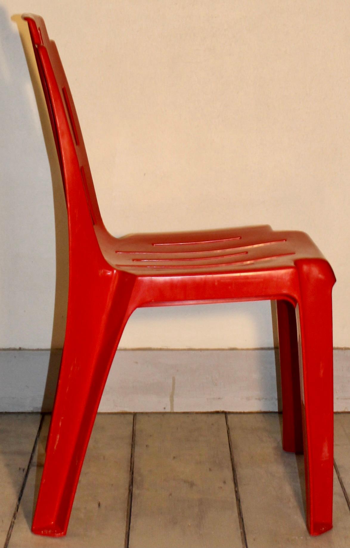 Sechs Stapelbare „Samba“-Stühle von Pierre Paulin für Henry Massonnet (Geformt) im Angebot