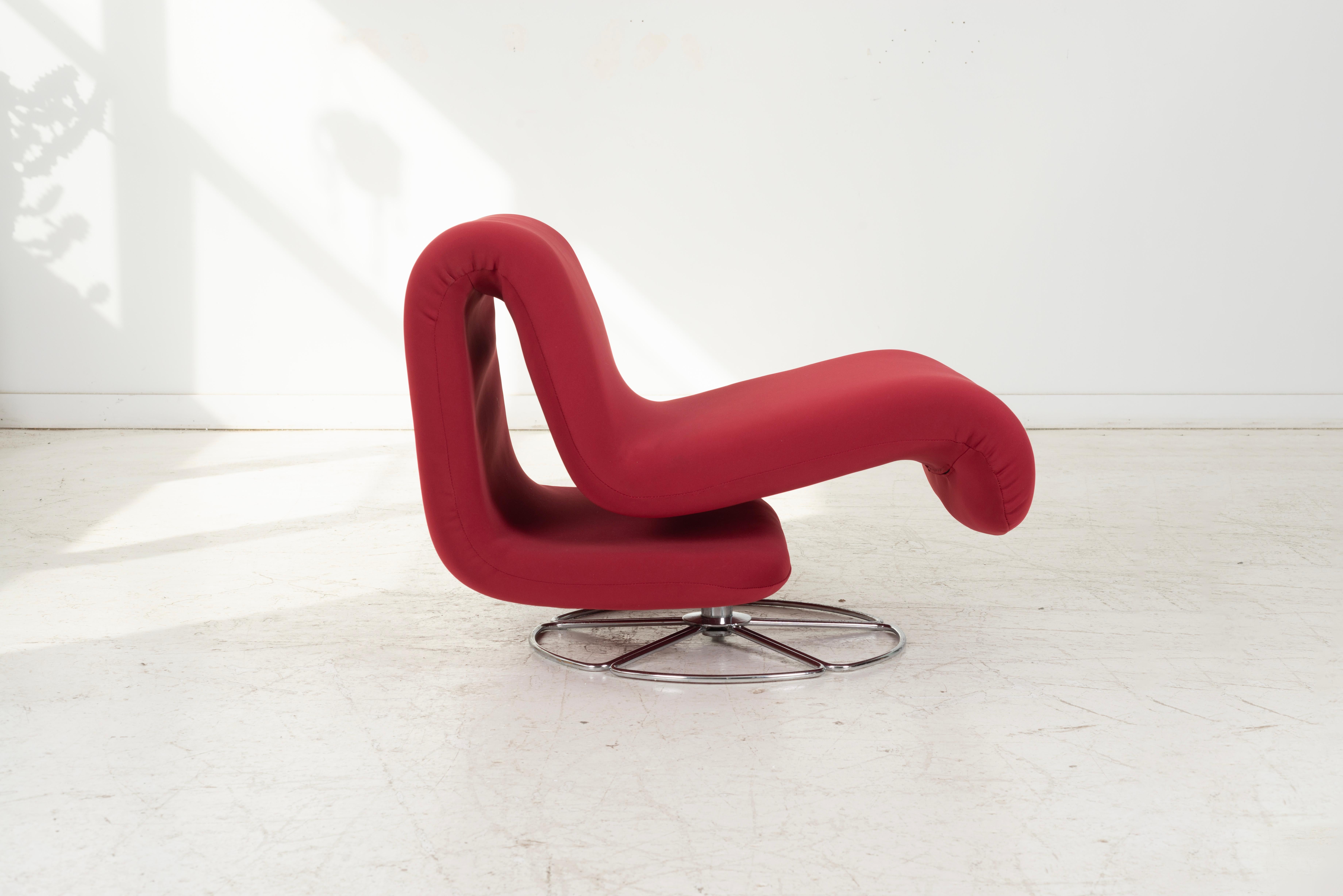 American Pierre Paulin Style 1960's Swivel Lounge Chair For Sale