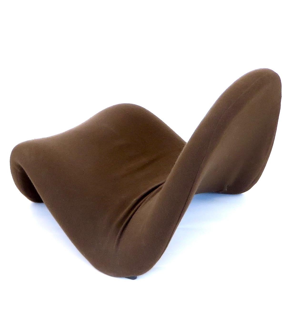 Fabric Pierre Paulin Tongue Chair by Artifort