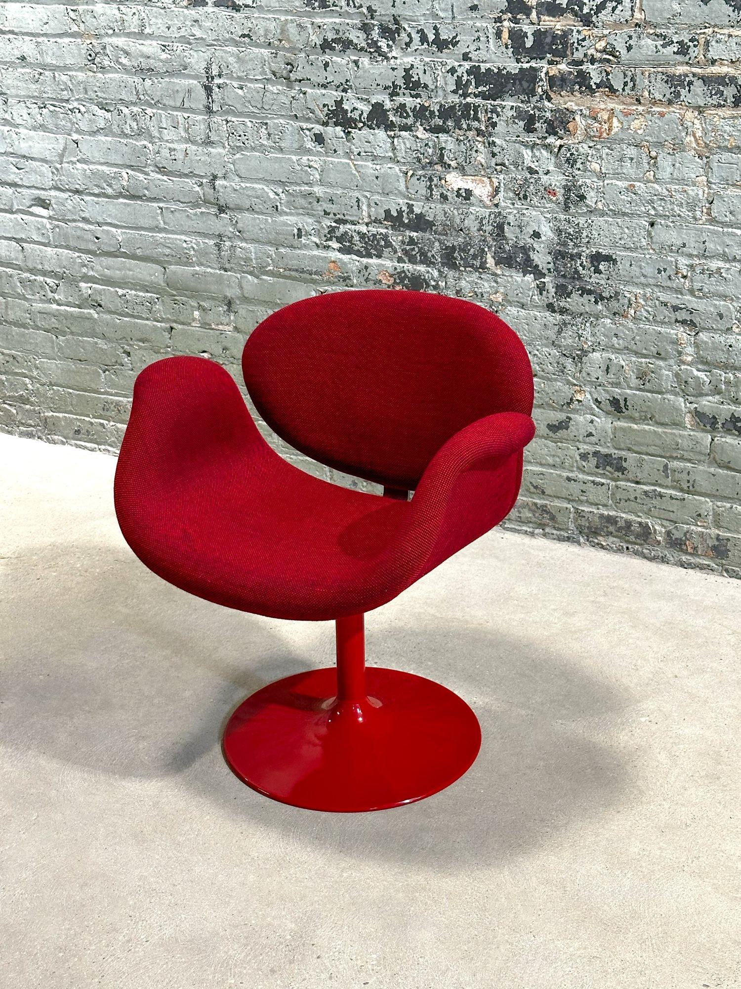 Netherlands Antilles Pierre Paulin Tulip Midi Chair w/Aluminum Base, by Artifort 1960 For Sale