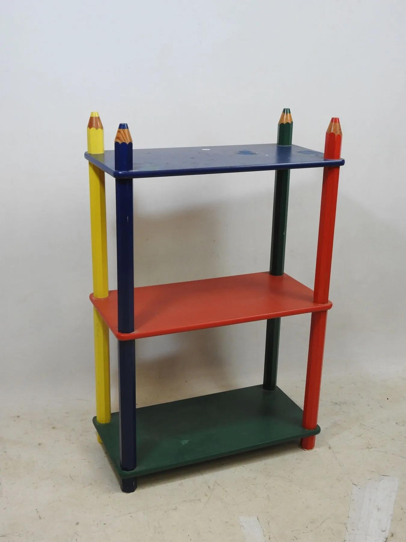 etagere crayon sala