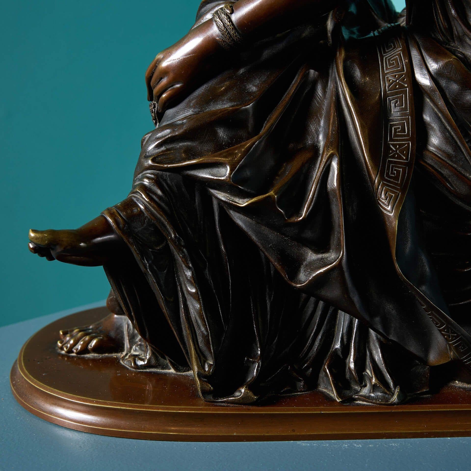 XIX secolo Pierre Schoenewerk Antique French Figura di Euterpe in bronzo in vendita