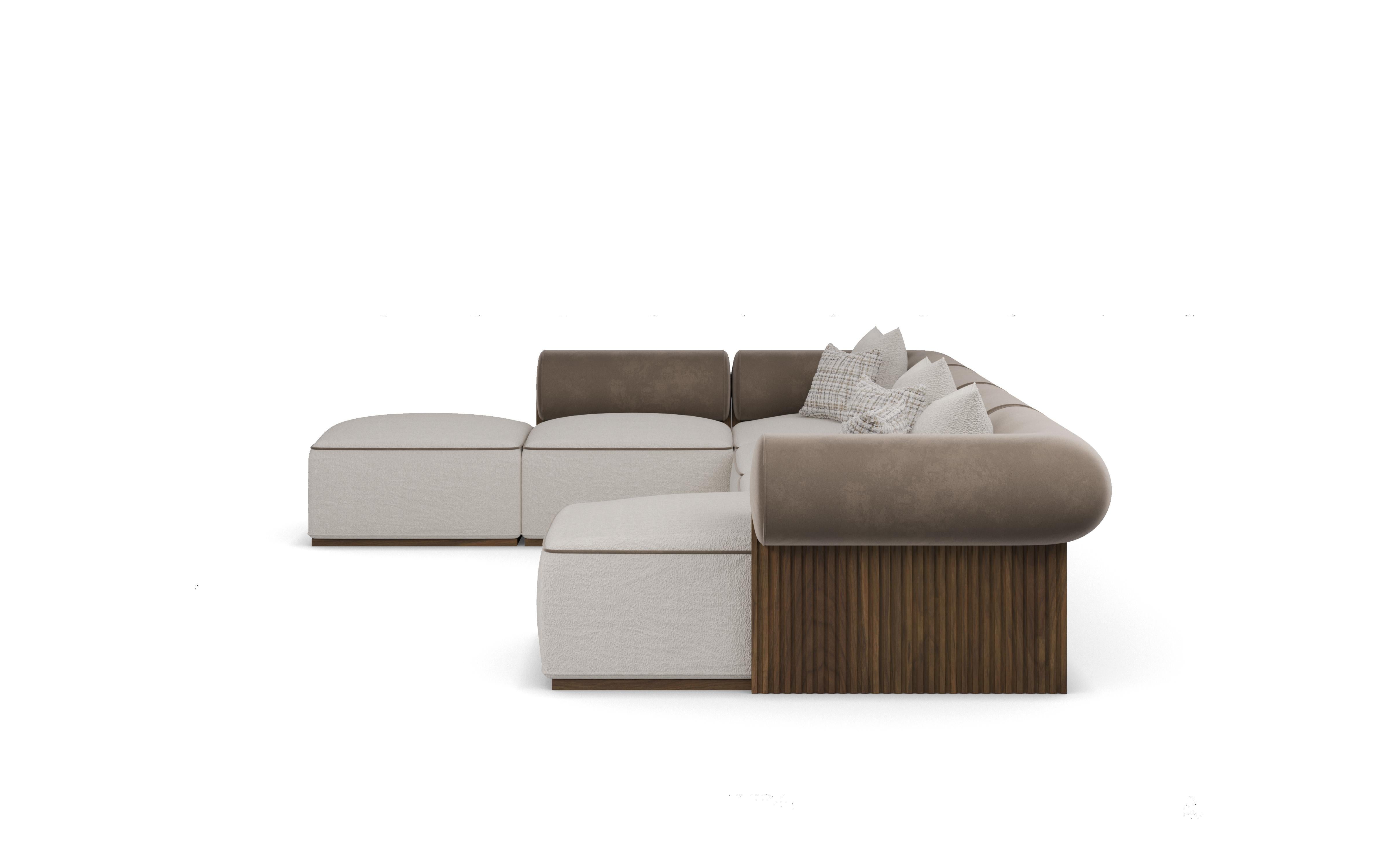 Pierre Sofa by Nolita Harbour: Velvet Upholstery and Walnut Base Neuf - En vente à Carvalhosa, PT