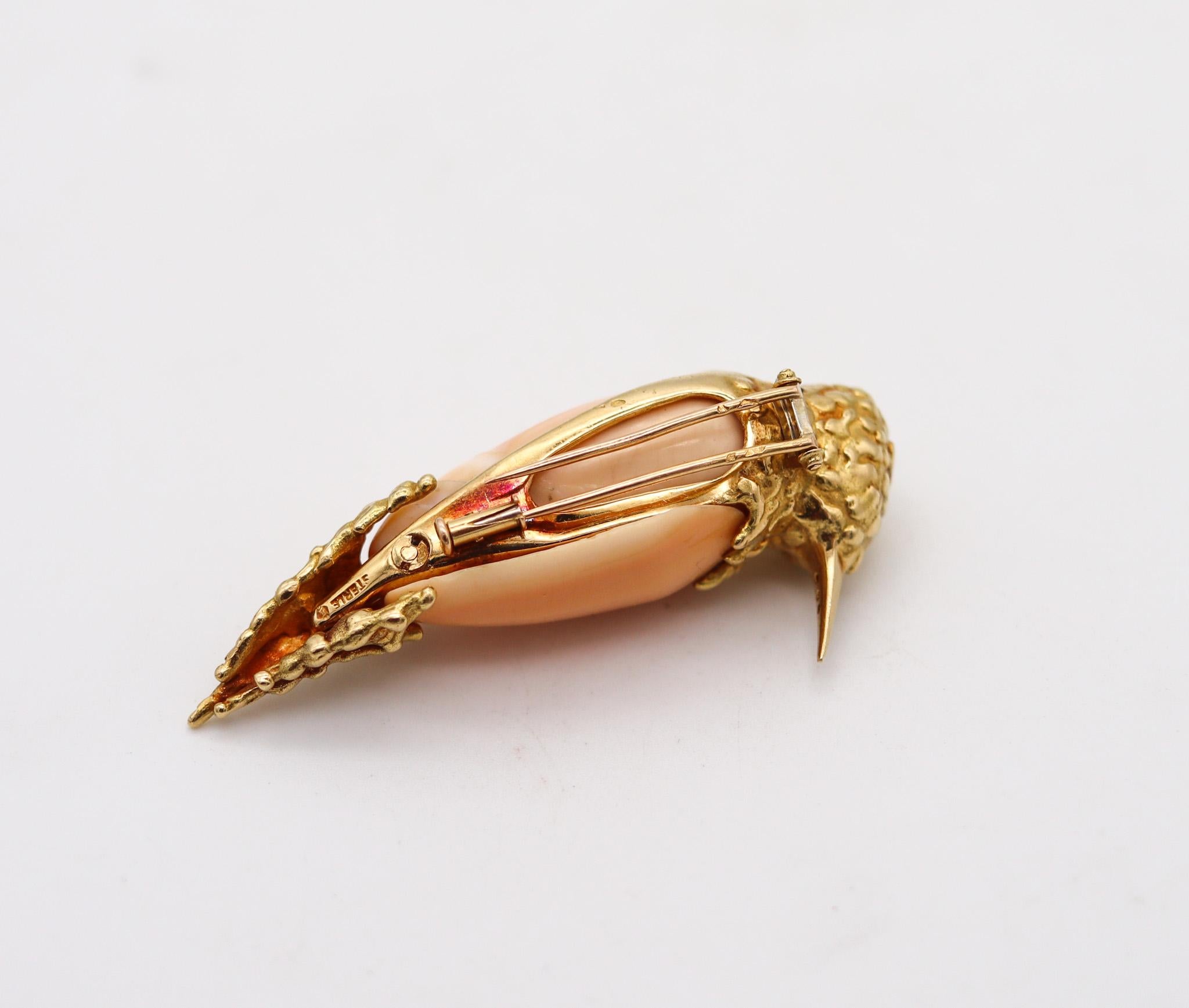 Round Cut Pierre Sterlé 1970 Modernist Bird Brooch In 18Kt Yellow Gold Diamonds And Shell