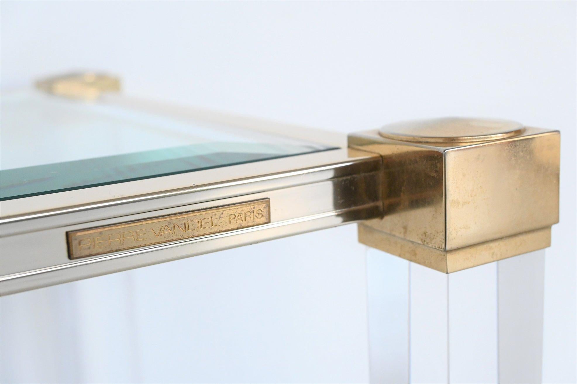 Table console Pierre Vandel Paris en lucite et laiton:: France:: 1970 3