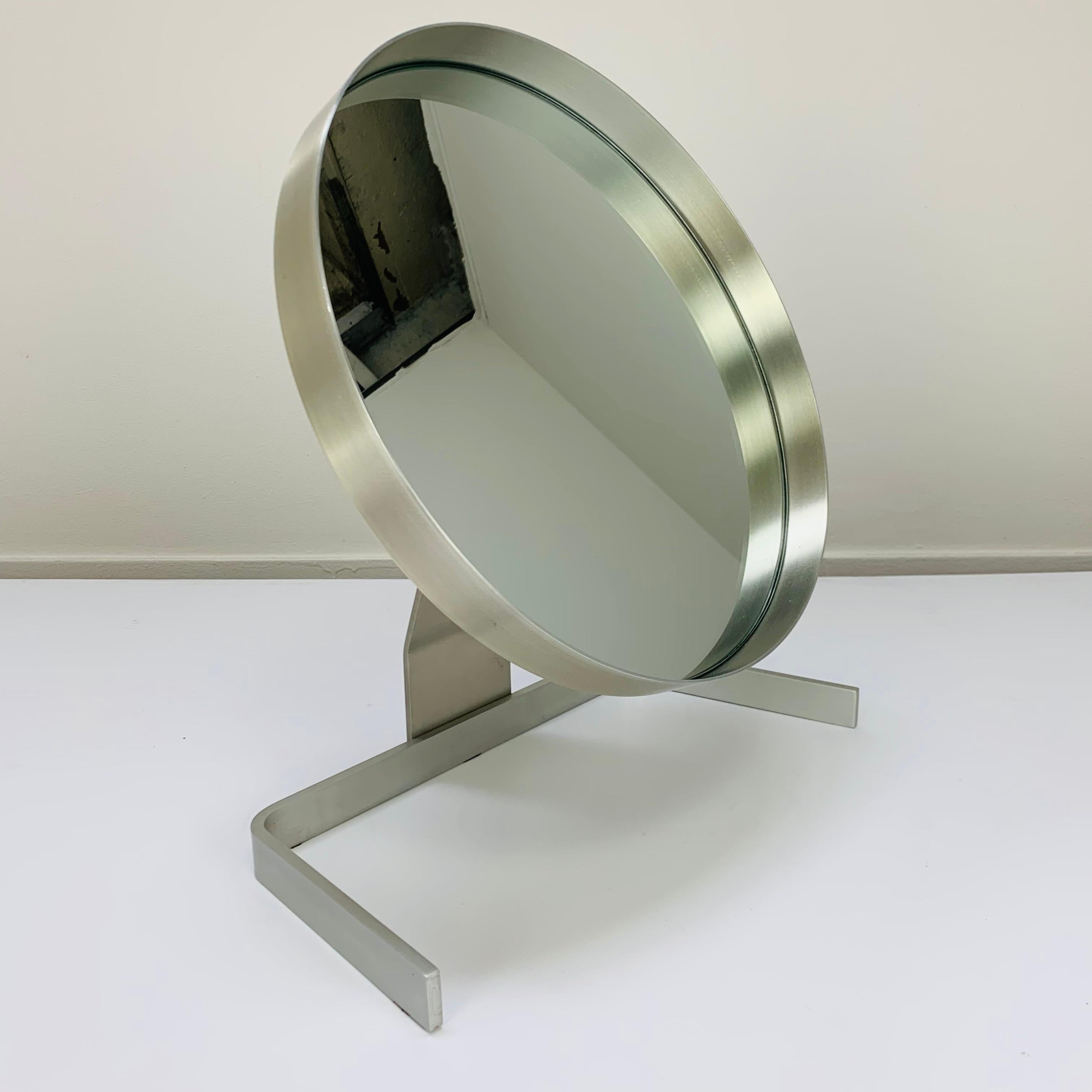 Pierre Vandel-Tischspiegel, Aluminium, französisches Stück, um 1970 im Angebot 2