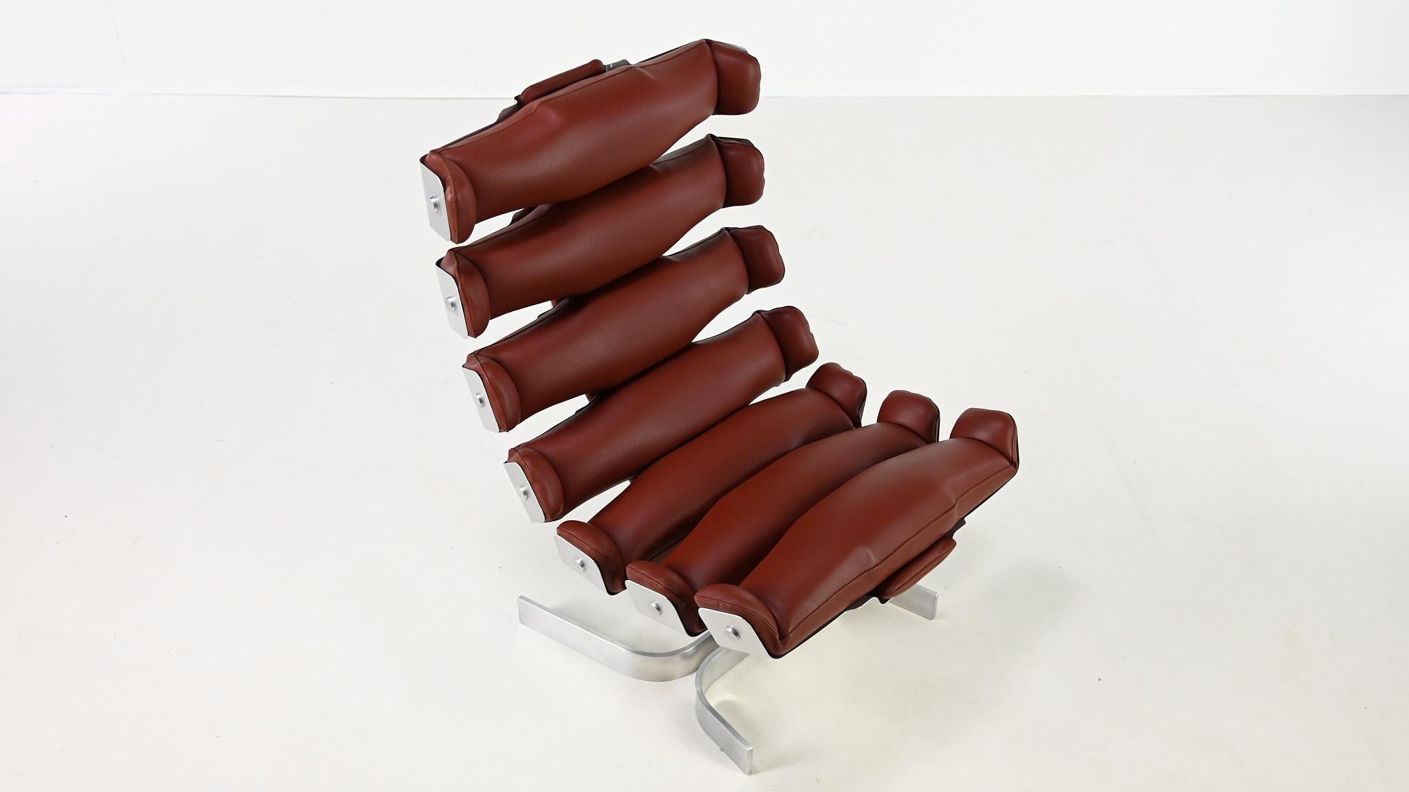 Pierre Vandel, chaise longue Rib Vertebre, aluminium et cuir. France, C.C. 1970 8
