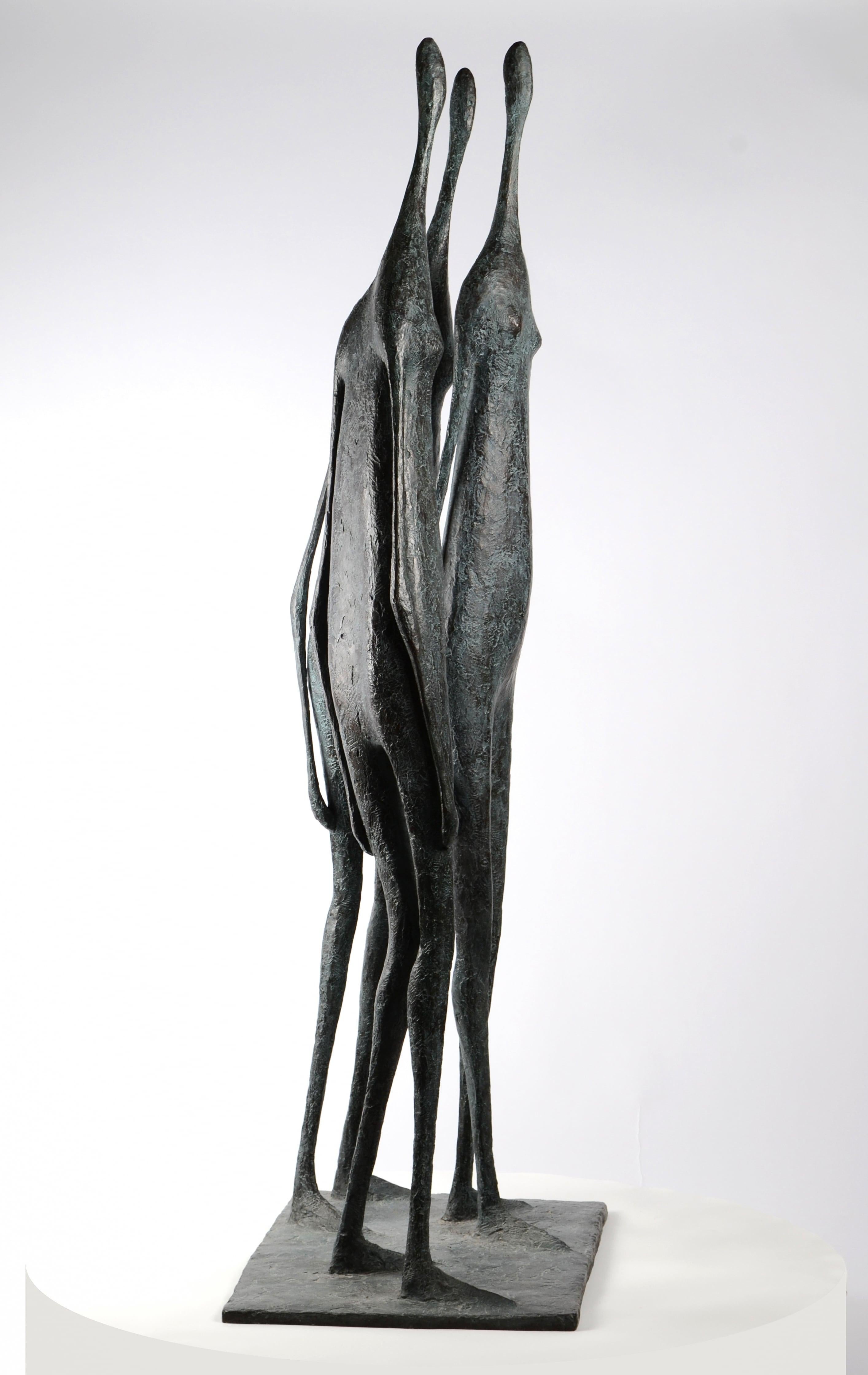 3 grandes figures Stand I de Pierre Yermia - Sculpture contemporaine en bronze en vente 4