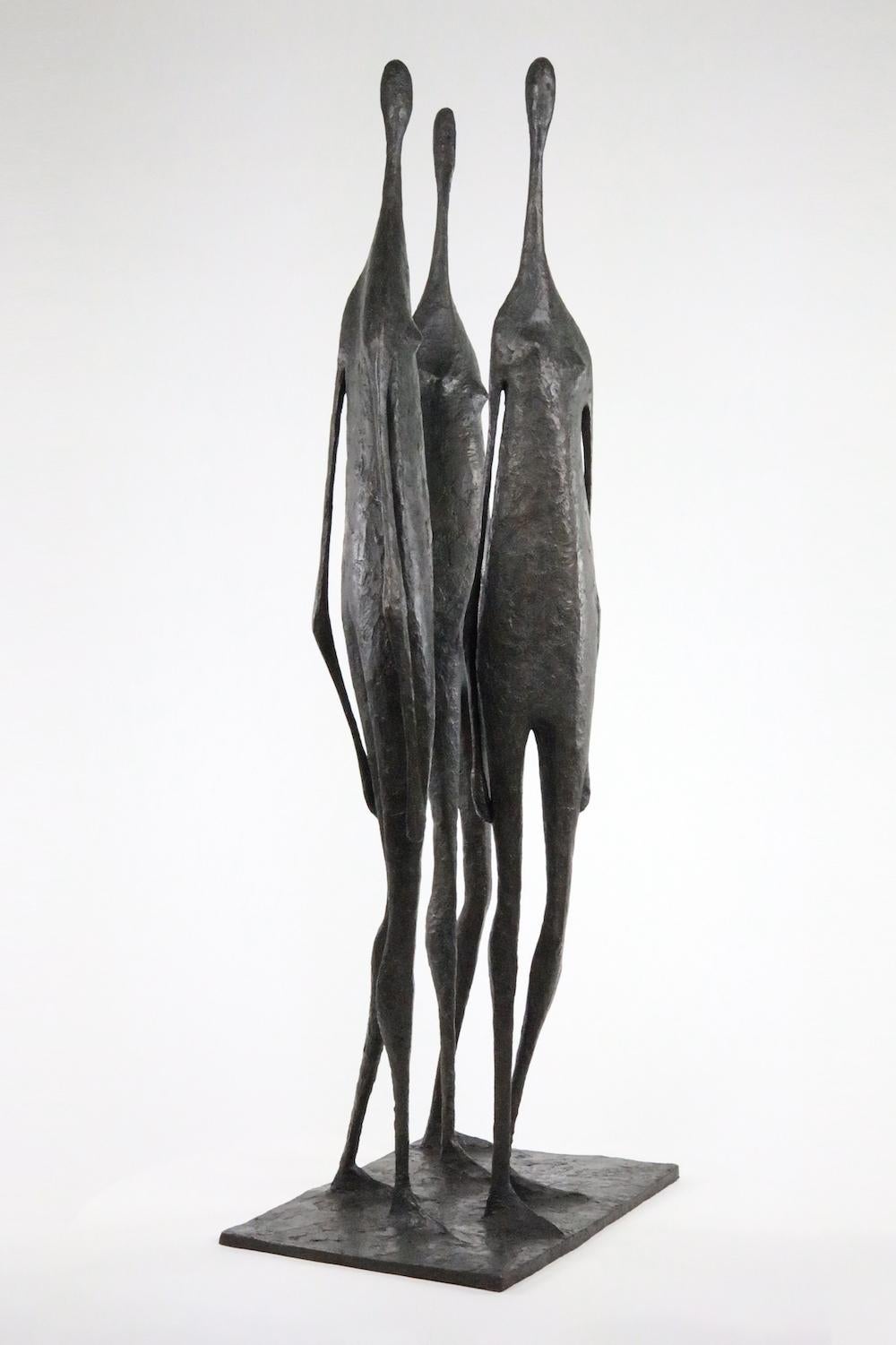 3 grandes figures Stand II de Pierre Yermia - Sculpture contemporaine en bronze en vente 2