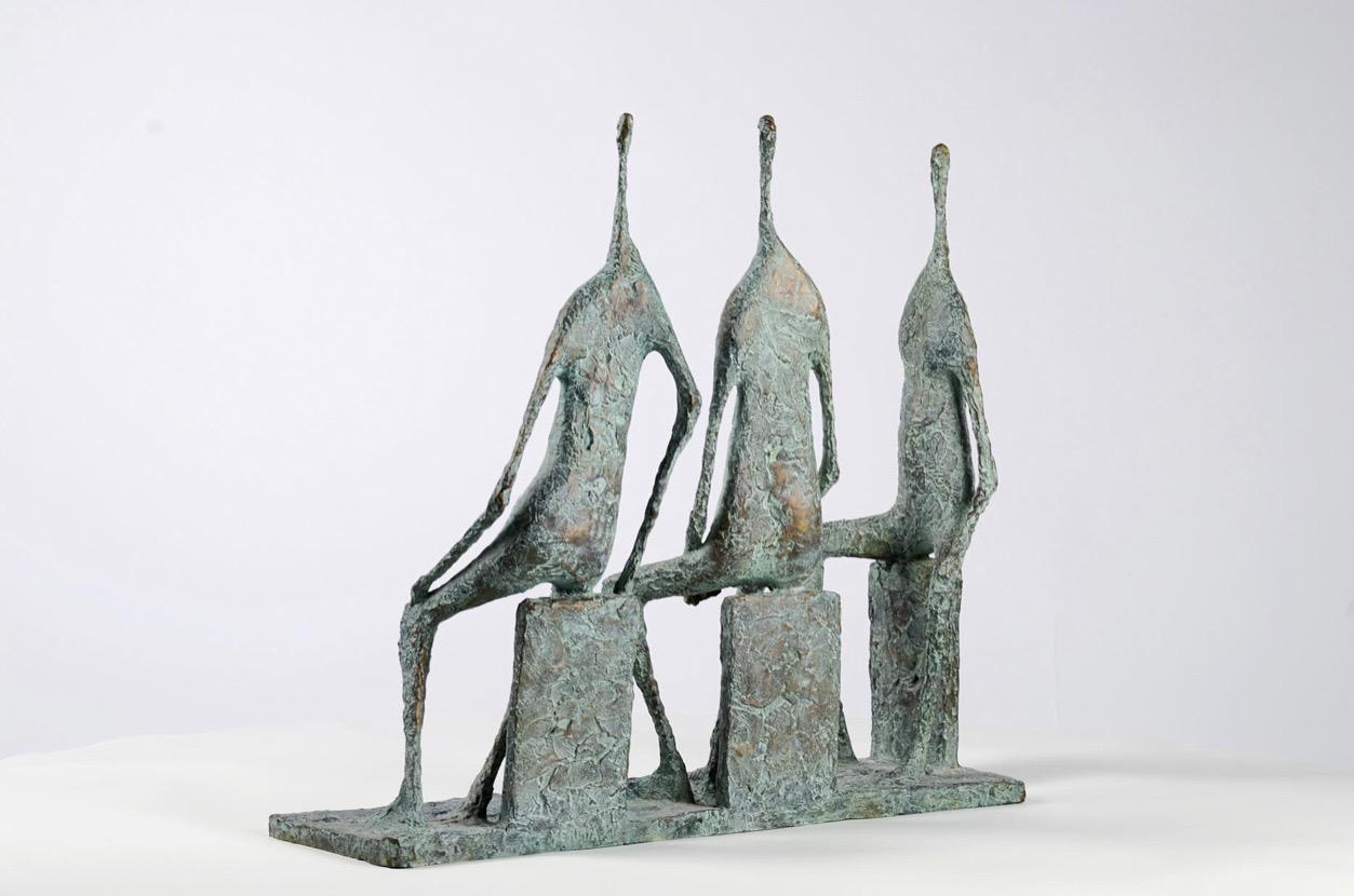 3 Seated Figures I de Pierre Yermia - Sculpture contemporaine en bronze, groupe, trio en vente 2