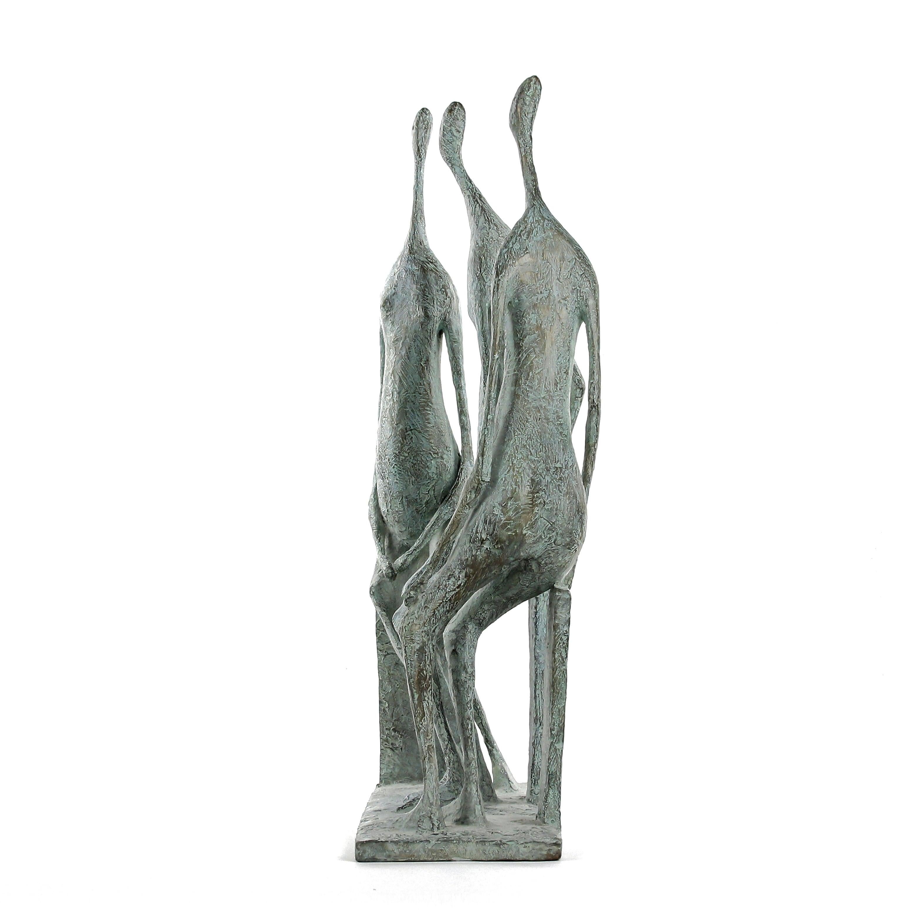 3 Figures assises II de Pierre Yermia  Groupe de trois figures en bronze en vente 3
