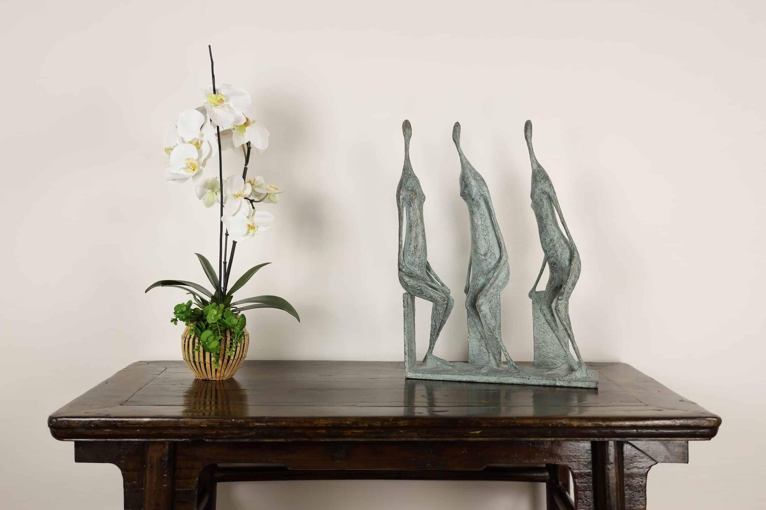3 Figuras Sentadas II de Pierre Yermia - Escultura contemporánea de bronce, humana en venta 6