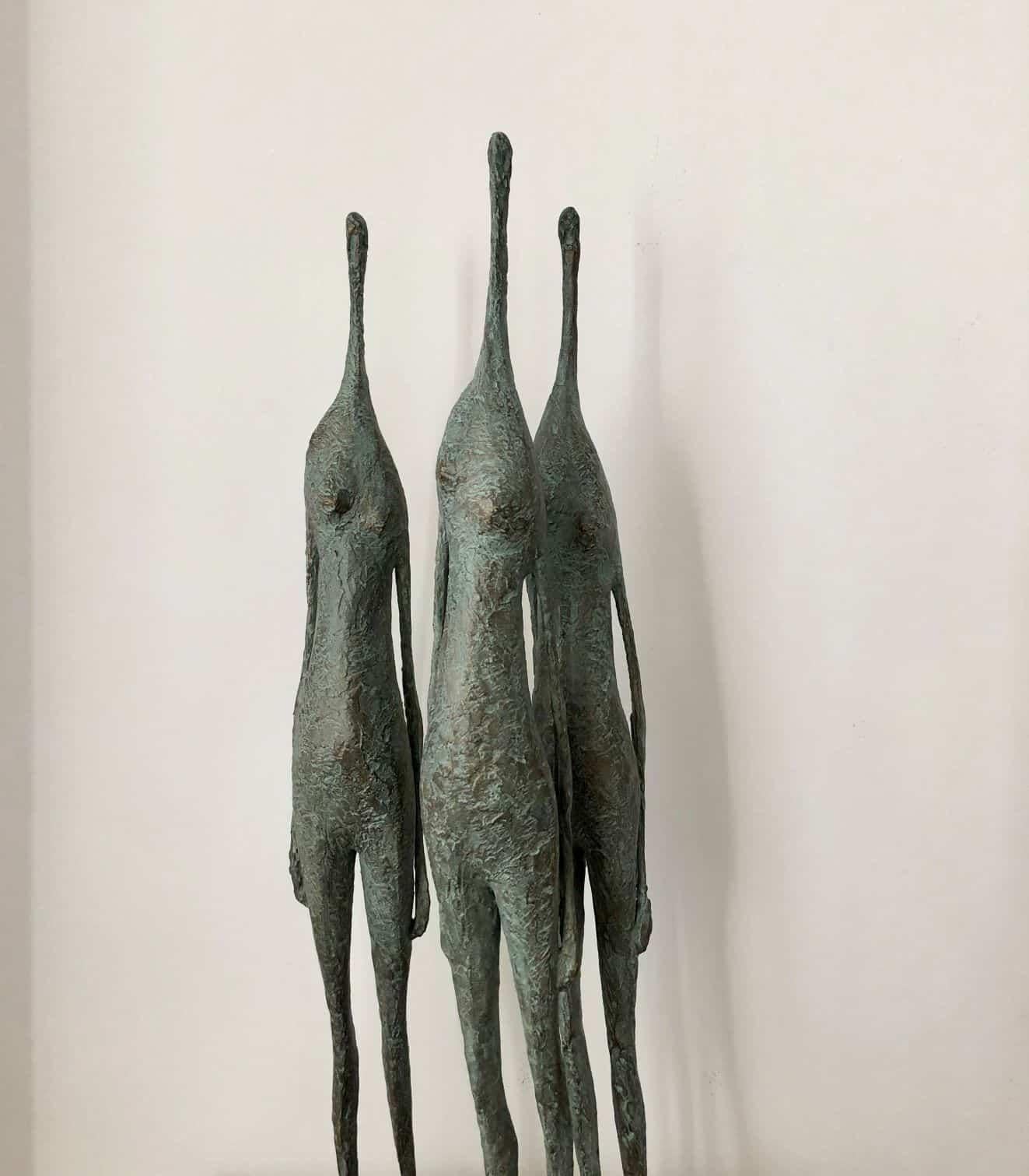 3 Standing Figures IV by Pierre Yermia - Contemporary bronze sculpture For Sale 2