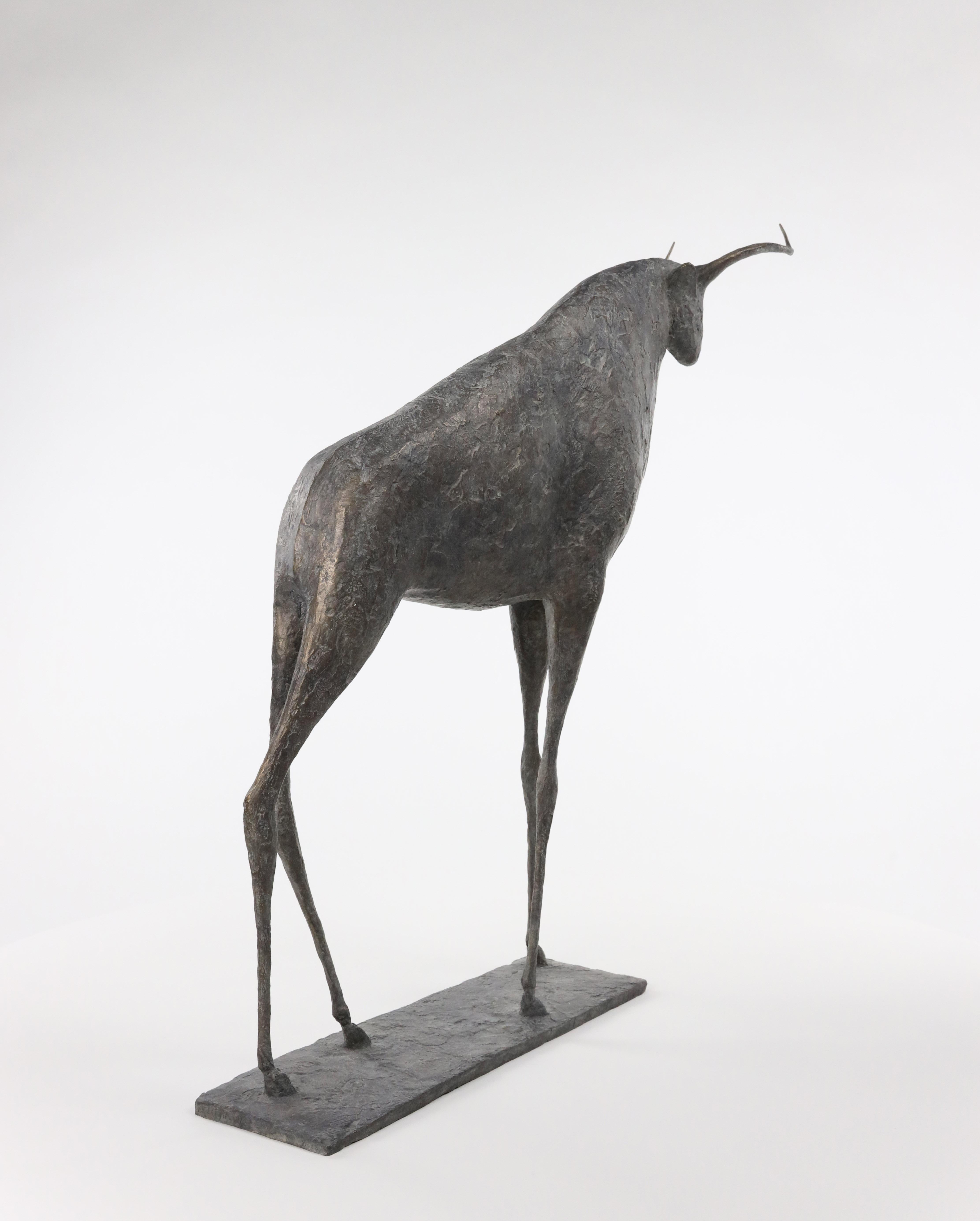 Bull IX par Pierre Yermia - Sculpture animalière en bronze, figurative, patine grise en vente 5