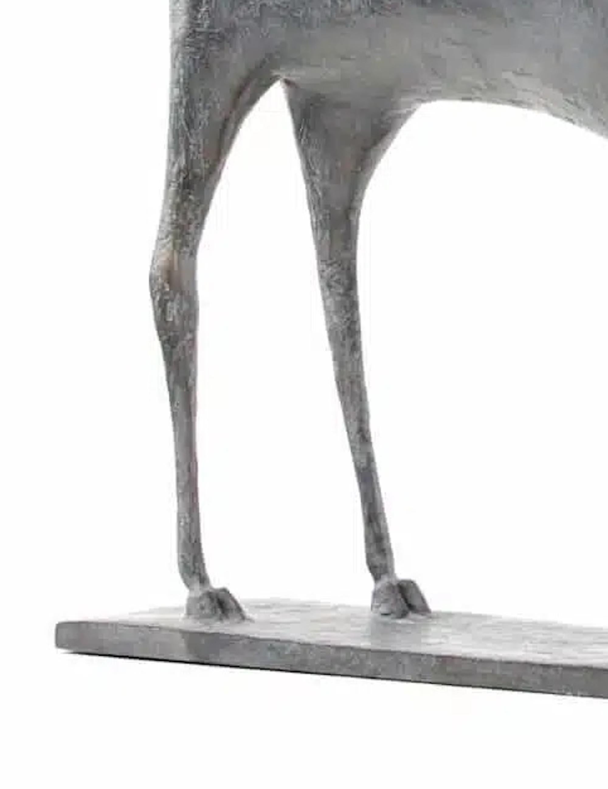 Bull V par Pierre Yermia - Sculpture animalière en bronze, figurative, patine grise en vente 1