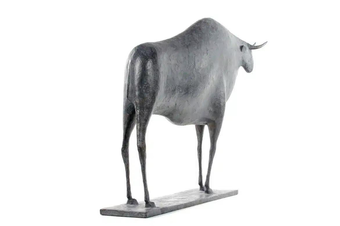 Bull V par Pierre Yermia - Sculpture animalière en bronze, figurative, patine grise en vente 7