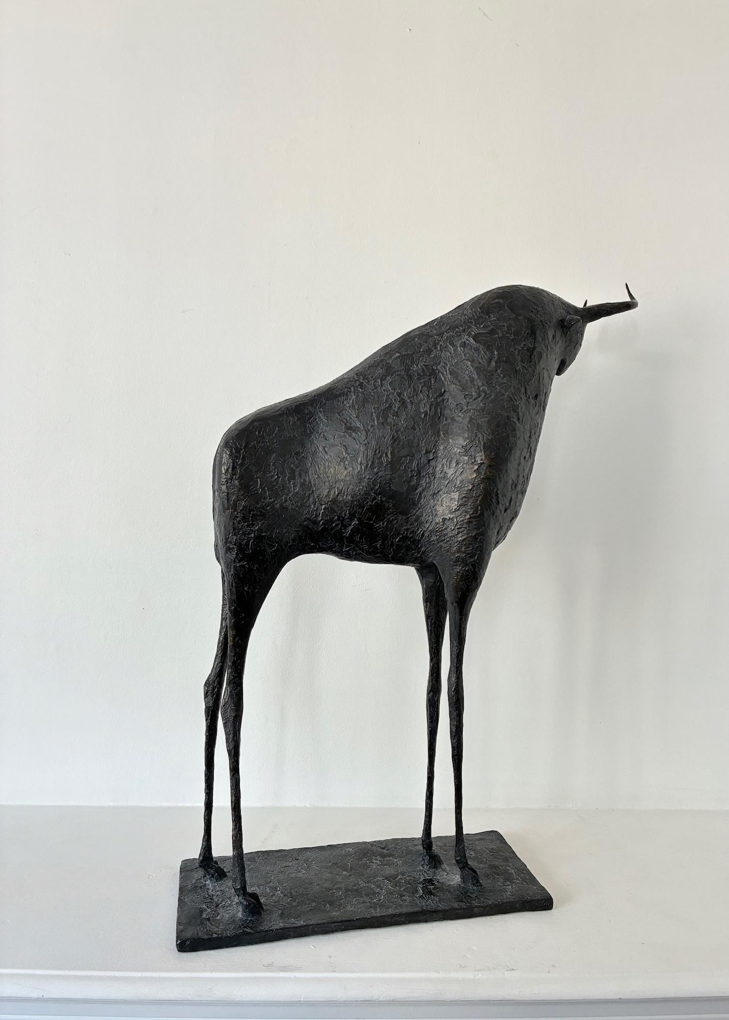 Bull VIII di Pierre Yermia - Scultura animale in bronzo, figurativa, colore nero in vendita 3