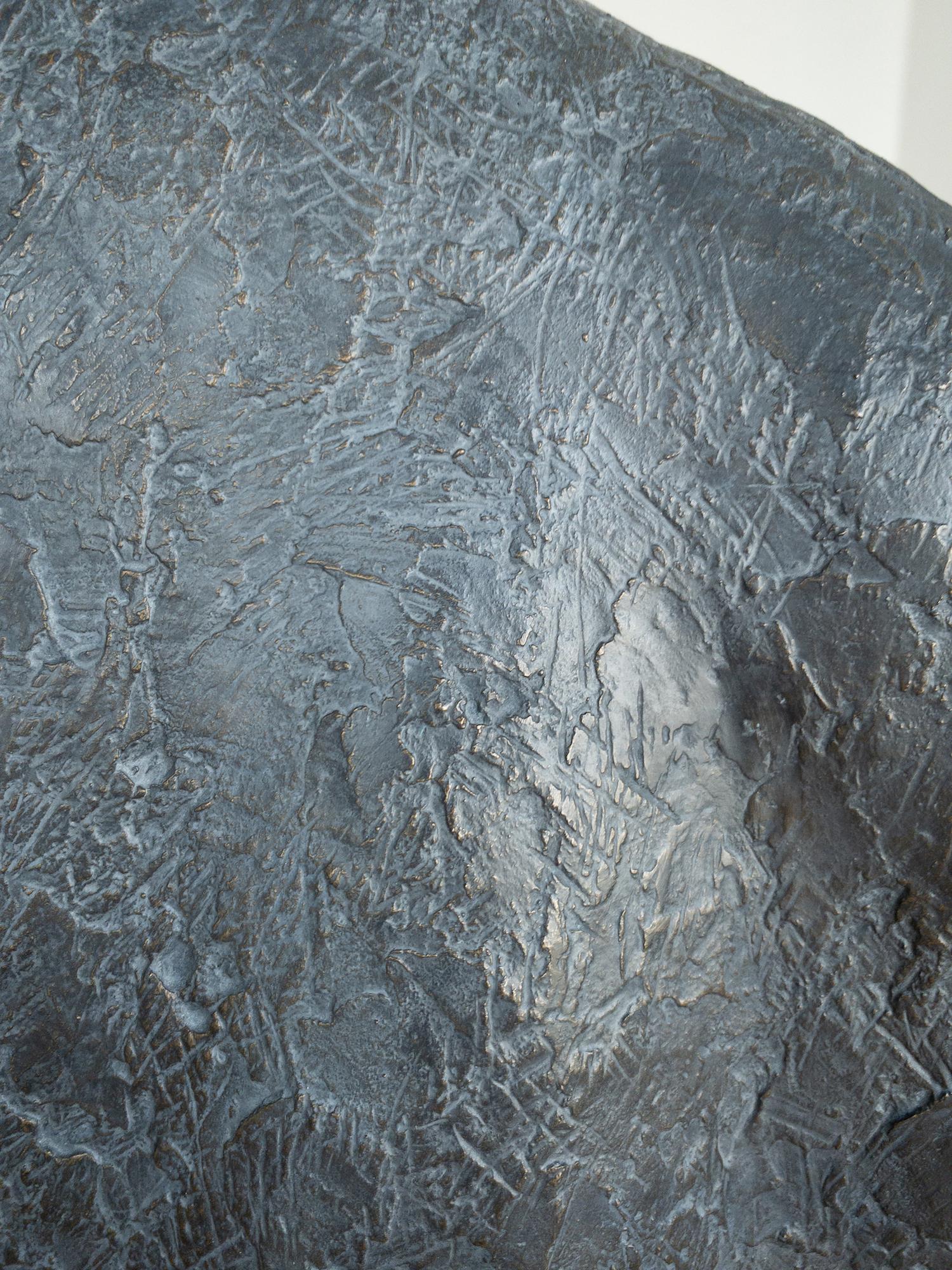 Bull VIII di Pierre Yermia - Scultura animale in bronzo, figurativa, colore nero in vendita 7