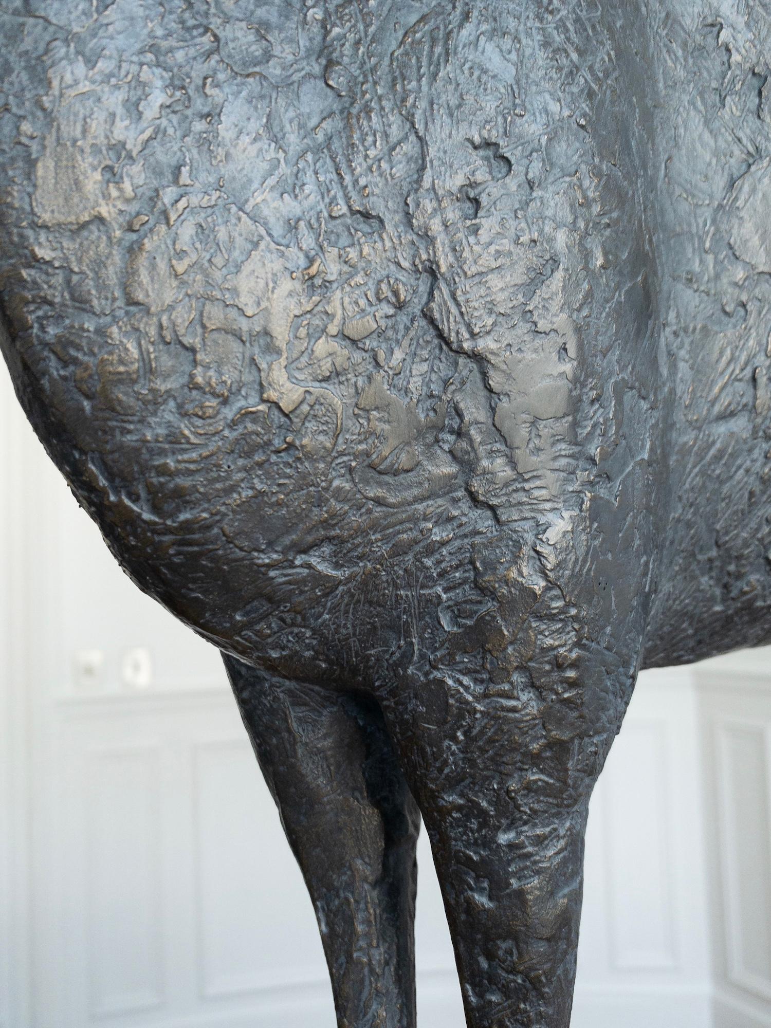 Bull VIII di Pierre Yermia - Scultura animale in bronzo, figurativa, colore nero in vendita 8