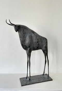 Bull VIII von Pierre Yermia – Tierskulptur aus Bronzeskulptur, figurativ, schwarze Farbe