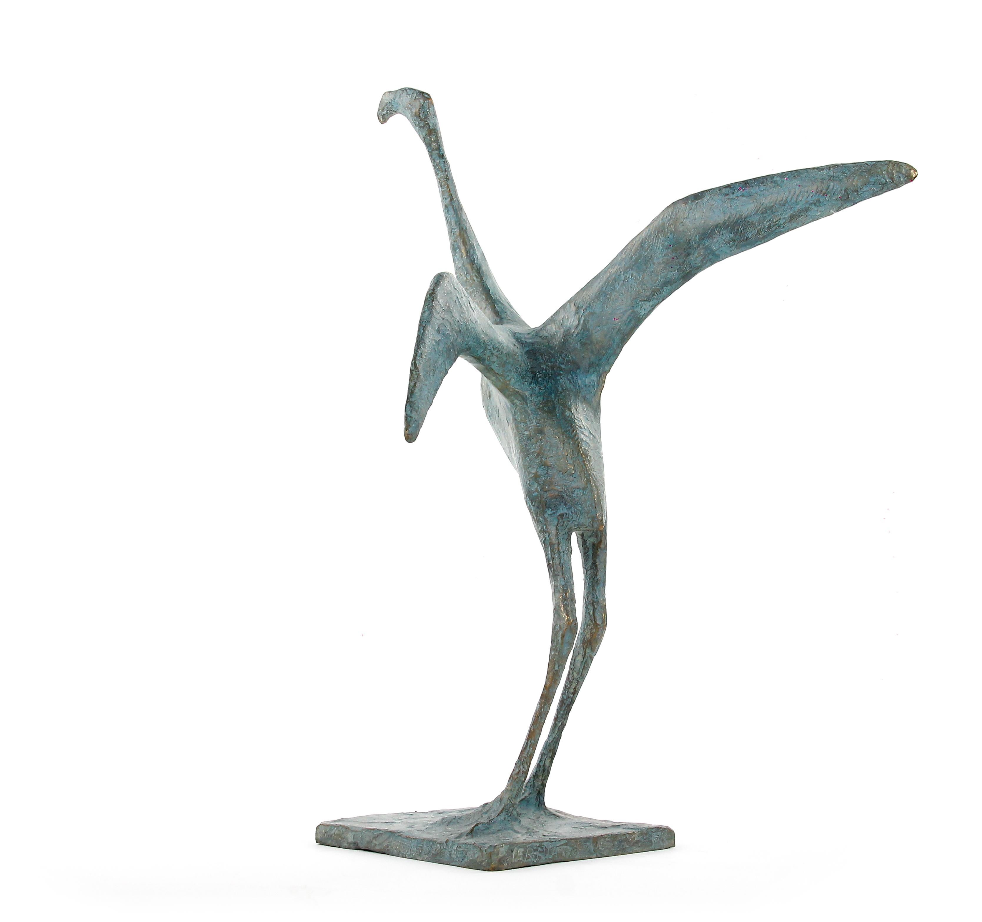 Flight IV di Pierre Yermia - Scultura animale in bronzo, uccello, patina verde in vendita 9