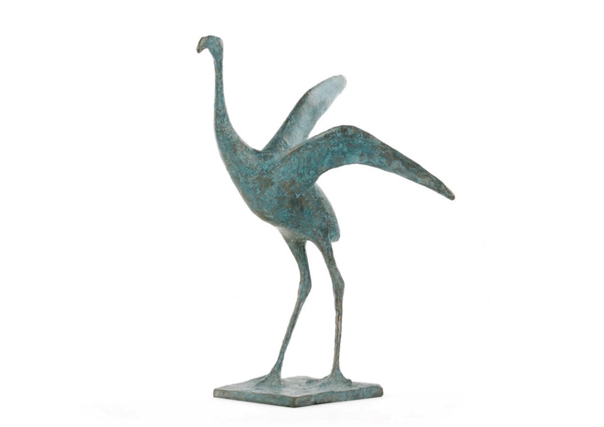 Flight IV by Pierre Yermia - Animal bronze sculpture, bird, green patina in vendita 1