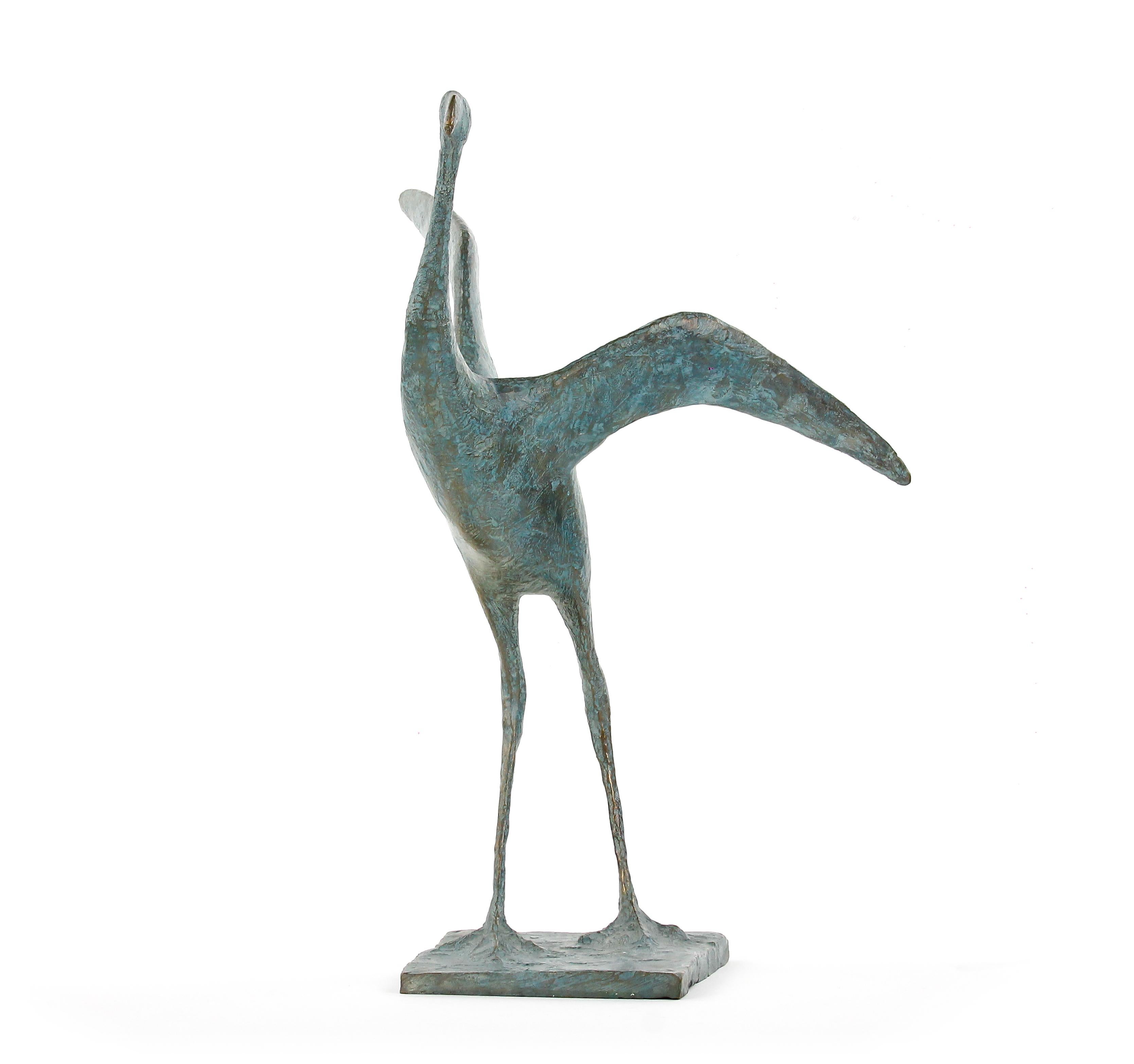 Flight IV di Pierre Yermia - Scultura animale in bronzo, uccello, patina verde in vendita 7
