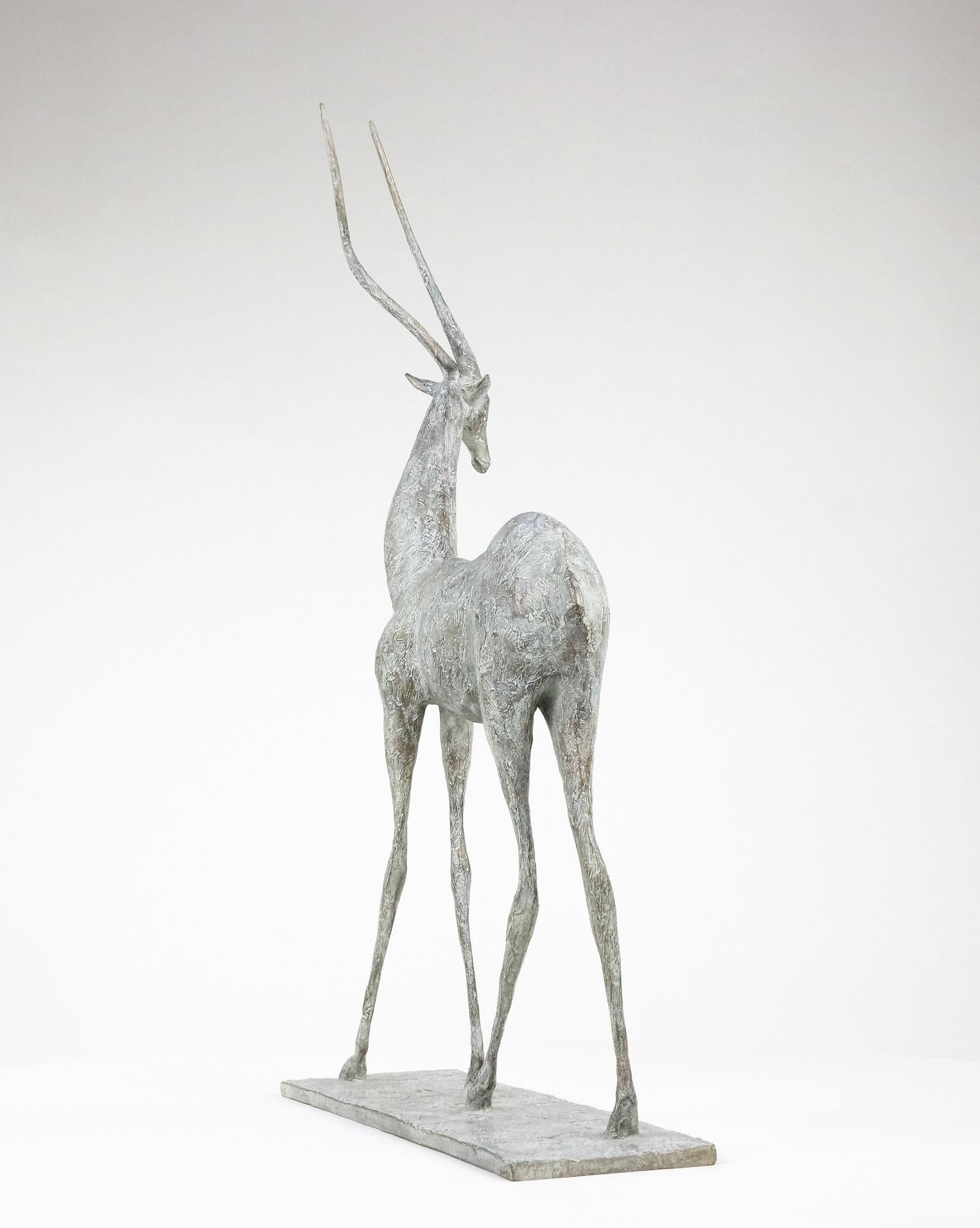 Gazelle I by Pierre Yermia - Escultura animal en bronce, figurativa, gris, elegante en venta 3