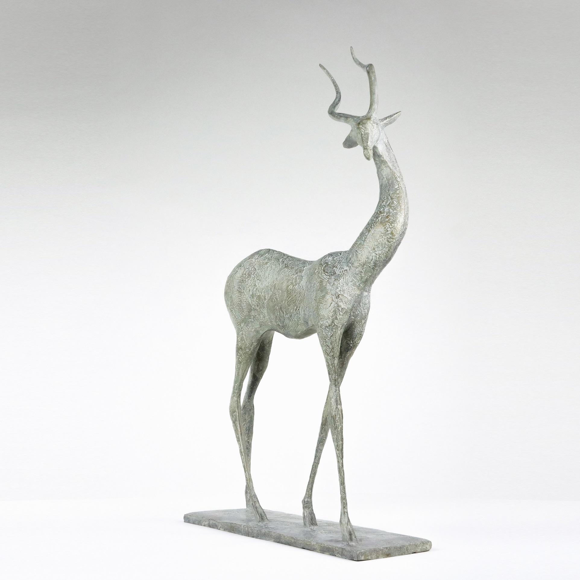 Gazelle II de Pierre Yermia - Sculpture animalière en bronze, figurative, grise en vente 2