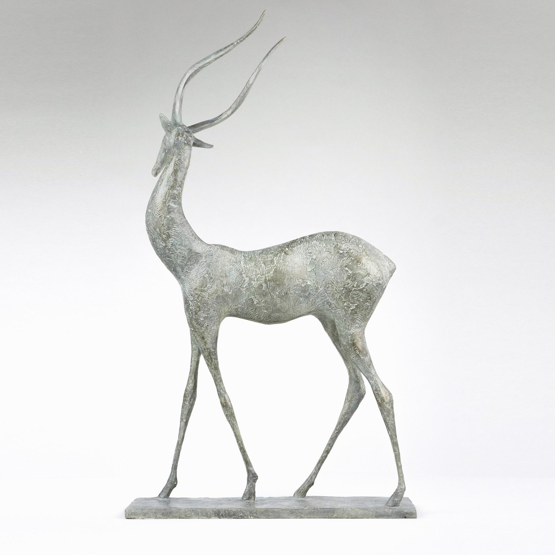 Gazelle II de Pierre Yermia - Sculpture animalière en bronze, figurative, grise en vente 3
