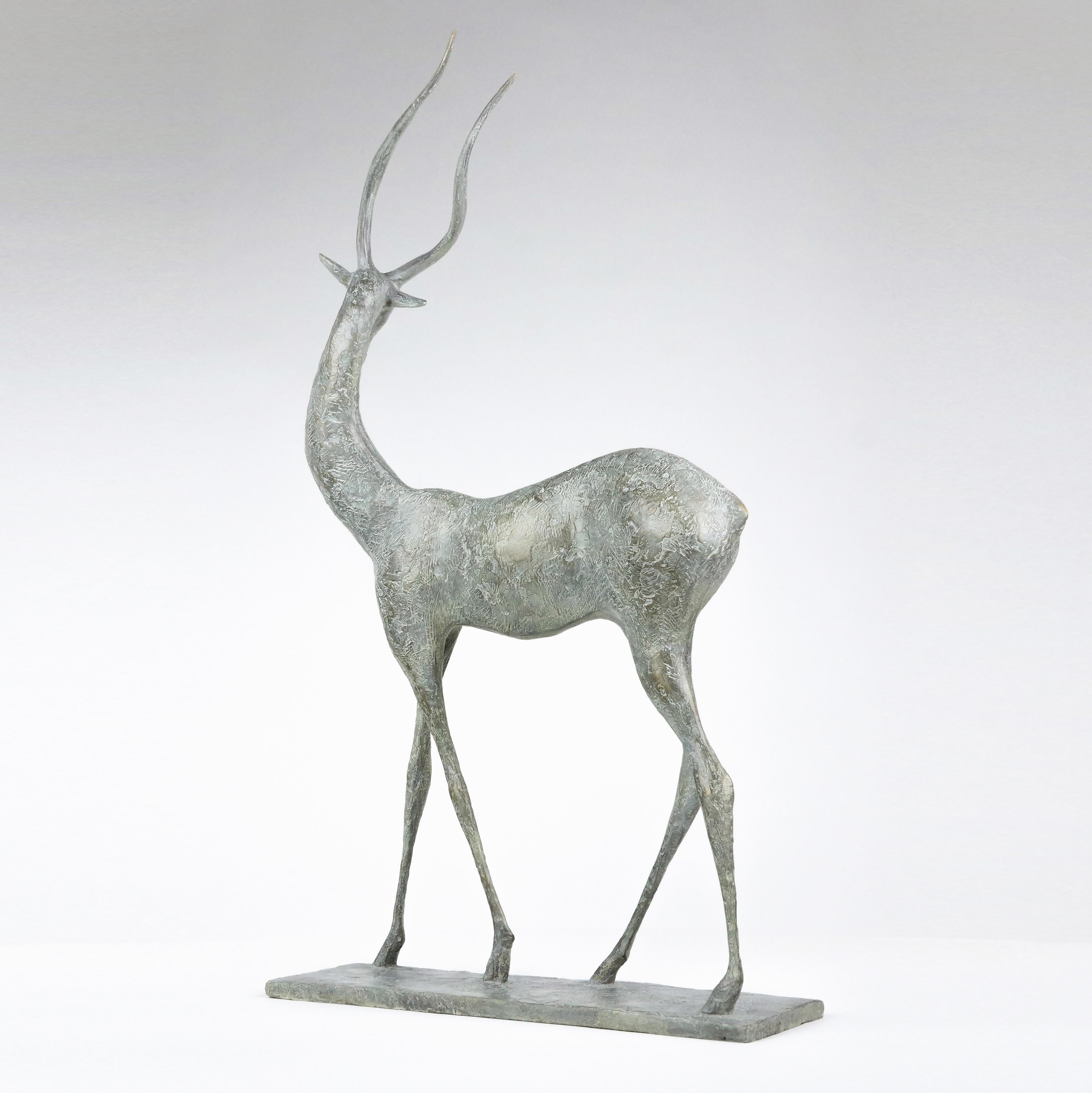 Gazelle II de Pierre Yermia - Sculpture animalière en bronze, figurative, grise en vente 7
