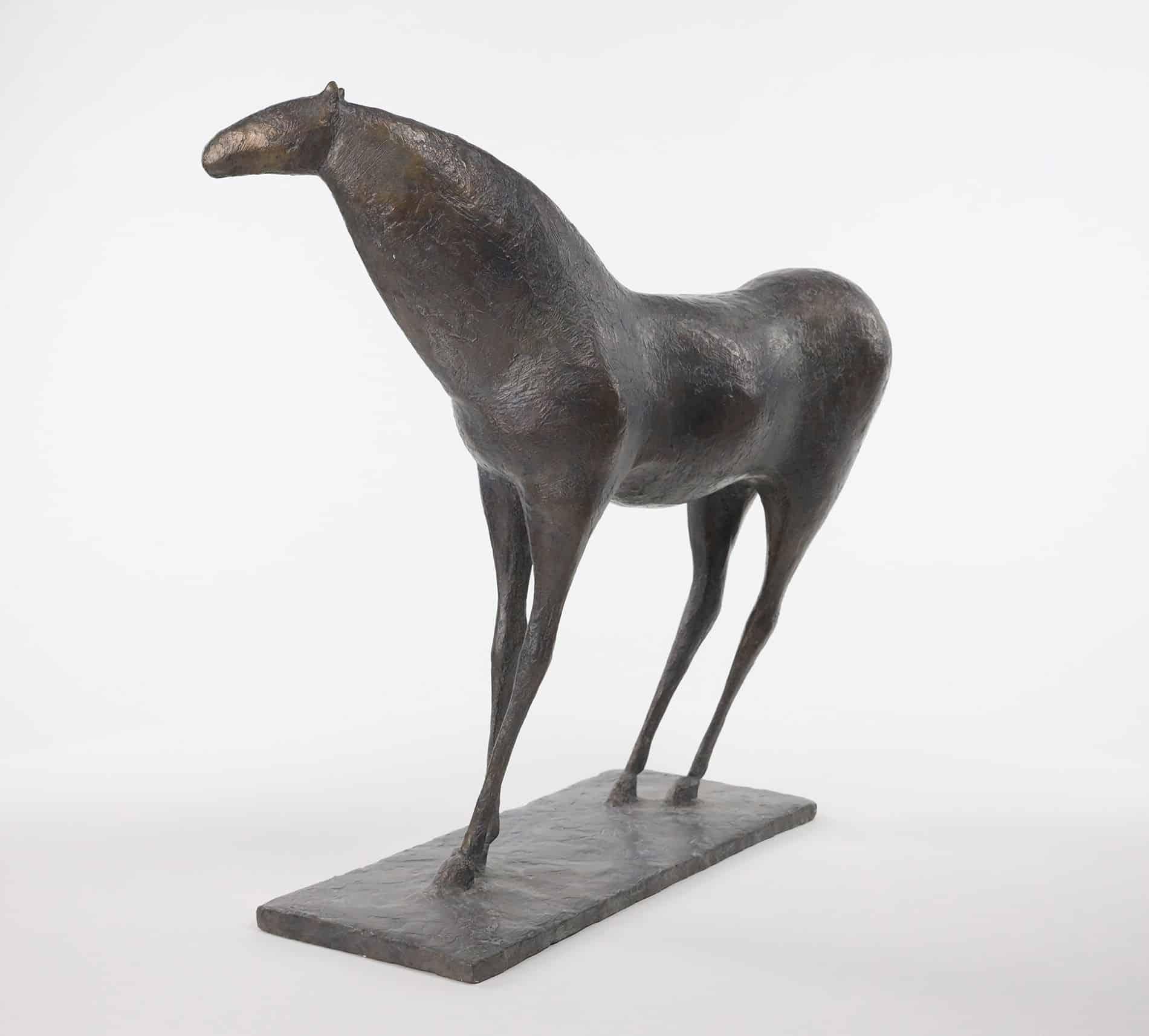 Cheval XII par Pierre Yermia - Sculpture animalière en bronze, élégance, sauvage, force en vente 2