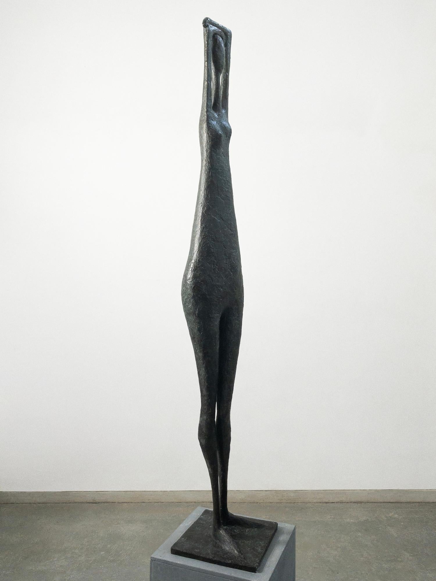 Large Arms Raised Standing Figure II by Pierre Yermia - Contemporary sculpture For Sale 3