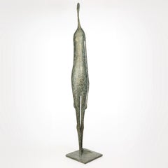 «Gran figura de pie VI», de Pierre Yermia; escultura de suelo; bronce; figura de mujer