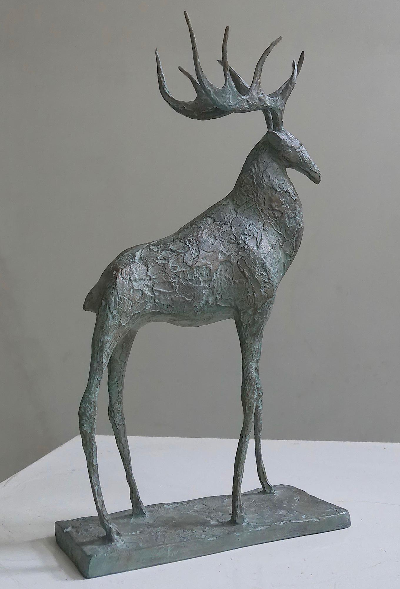 Petit cerf I par Pierre Yermia - Sculpture animalière contemporaine, élégante, élancée en vente 9
